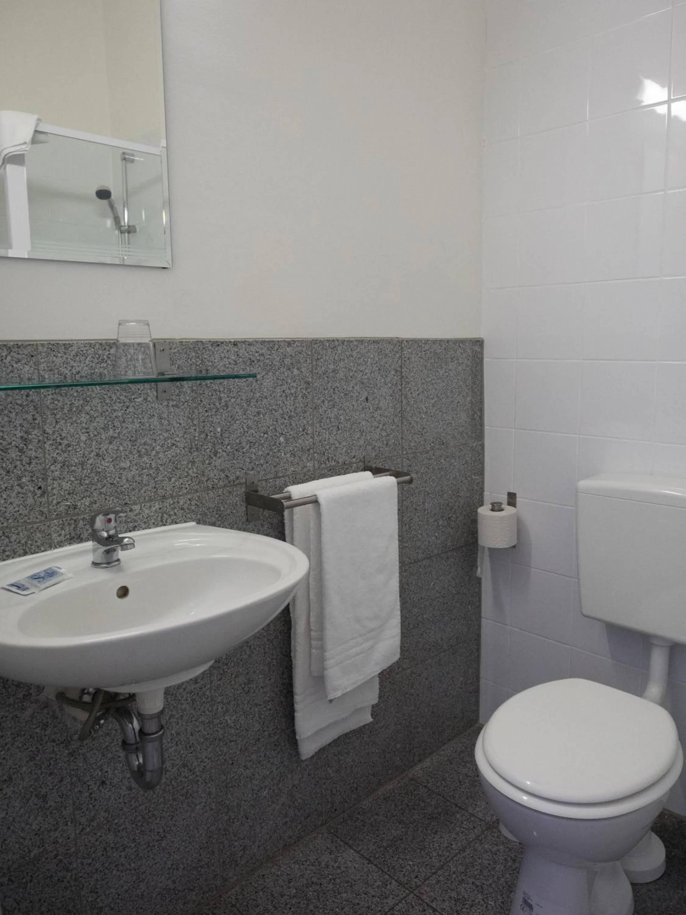 Bathroom in Hotel Westend