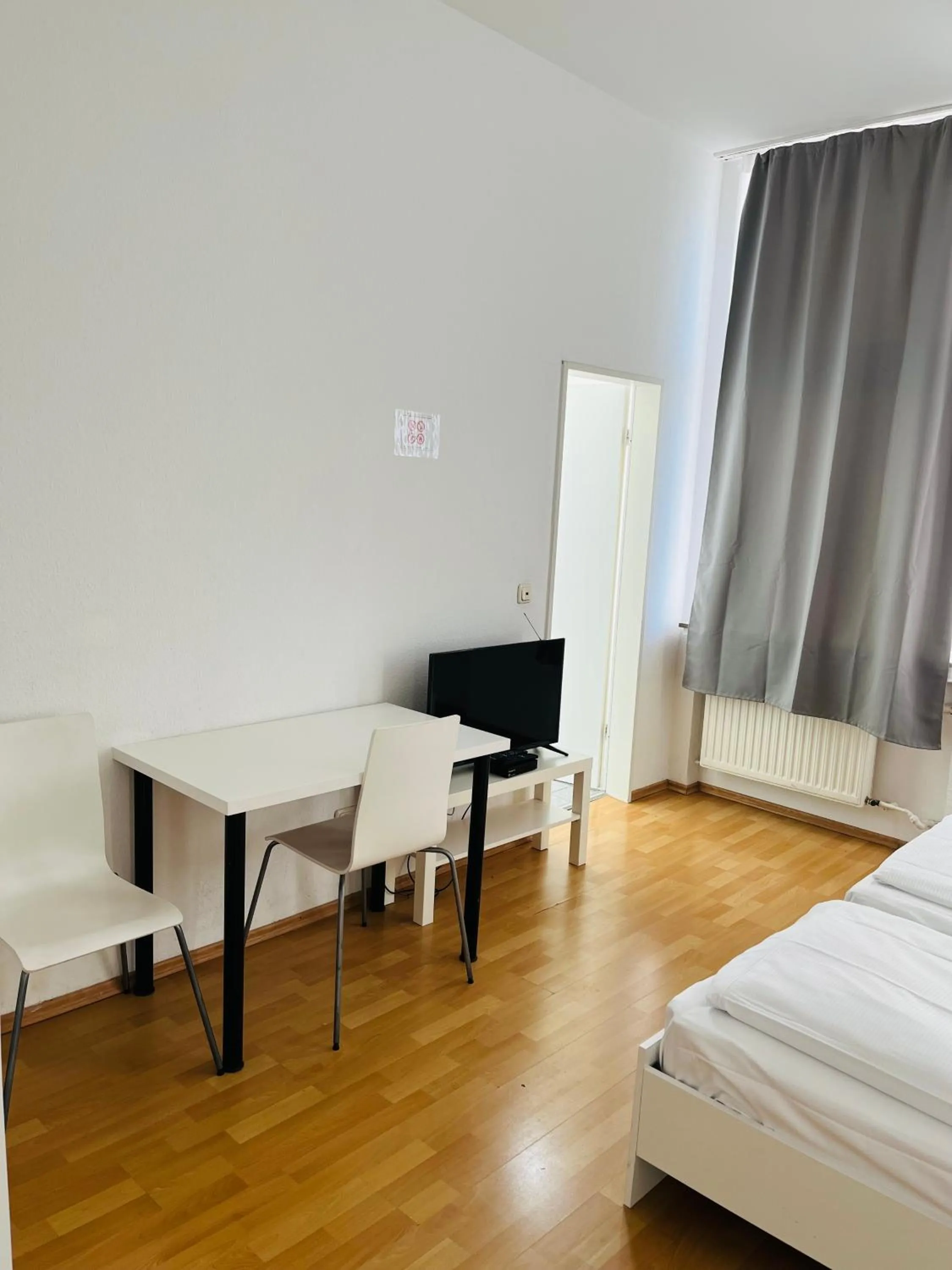 TV and multimedia, Bed in Hotel Westend