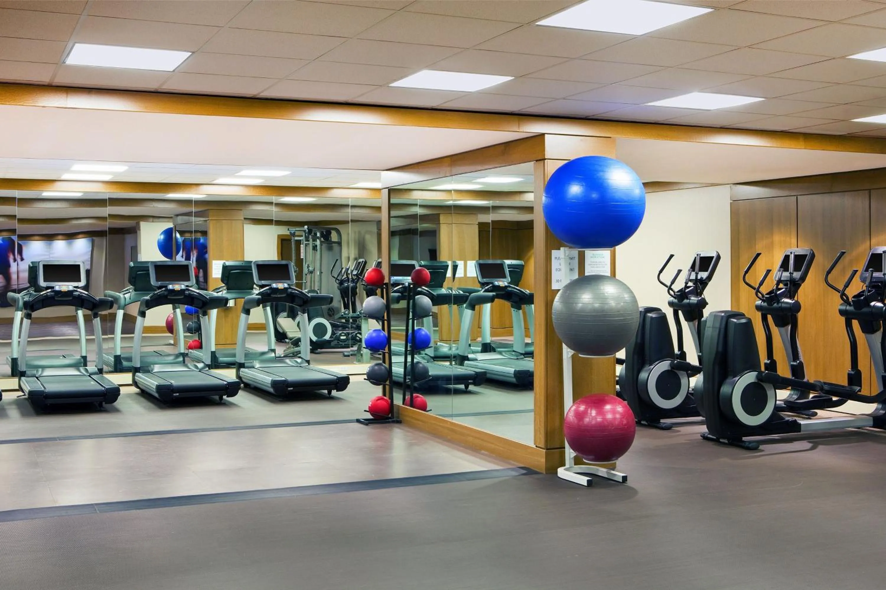 Fitness centre/facilities in The Westin Portland Harborview