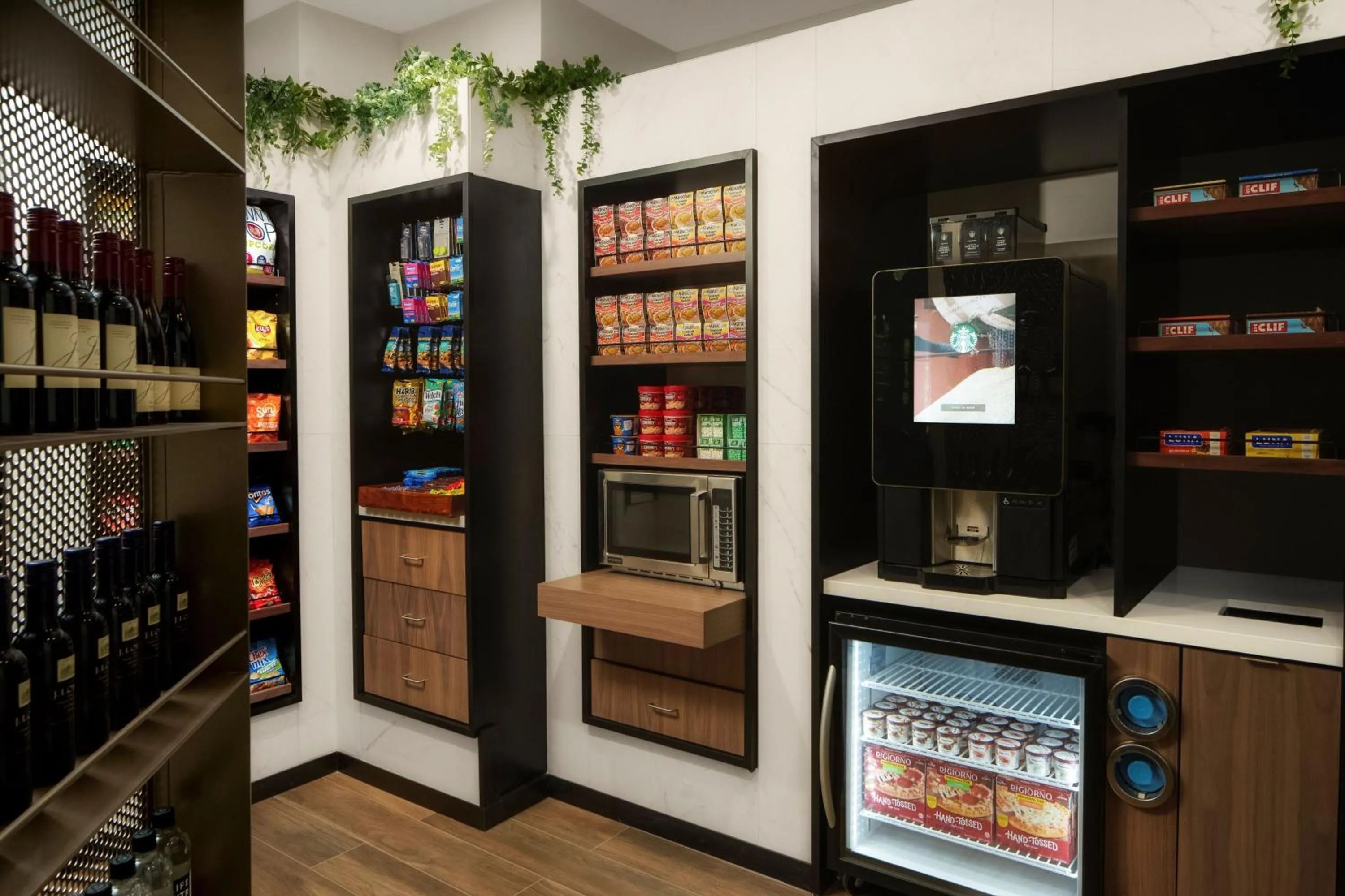 Restaurant/places to eat in Courtyard by Marriott Chicago at Medical District-UIC