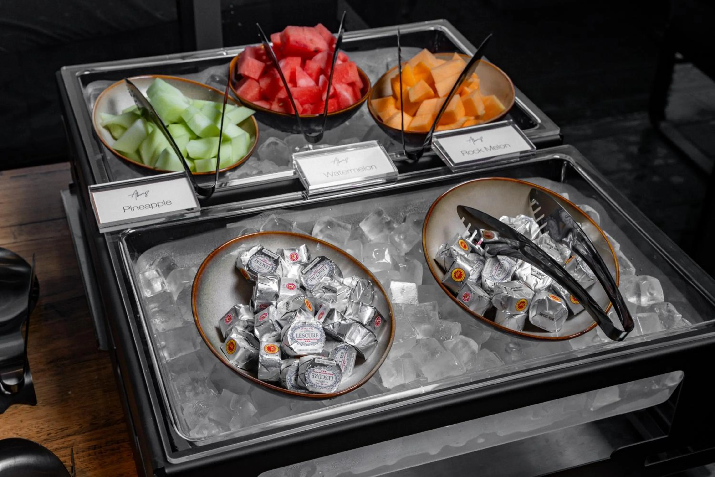 Food and drinks in Travelodge Hotel Hurstville Sydney