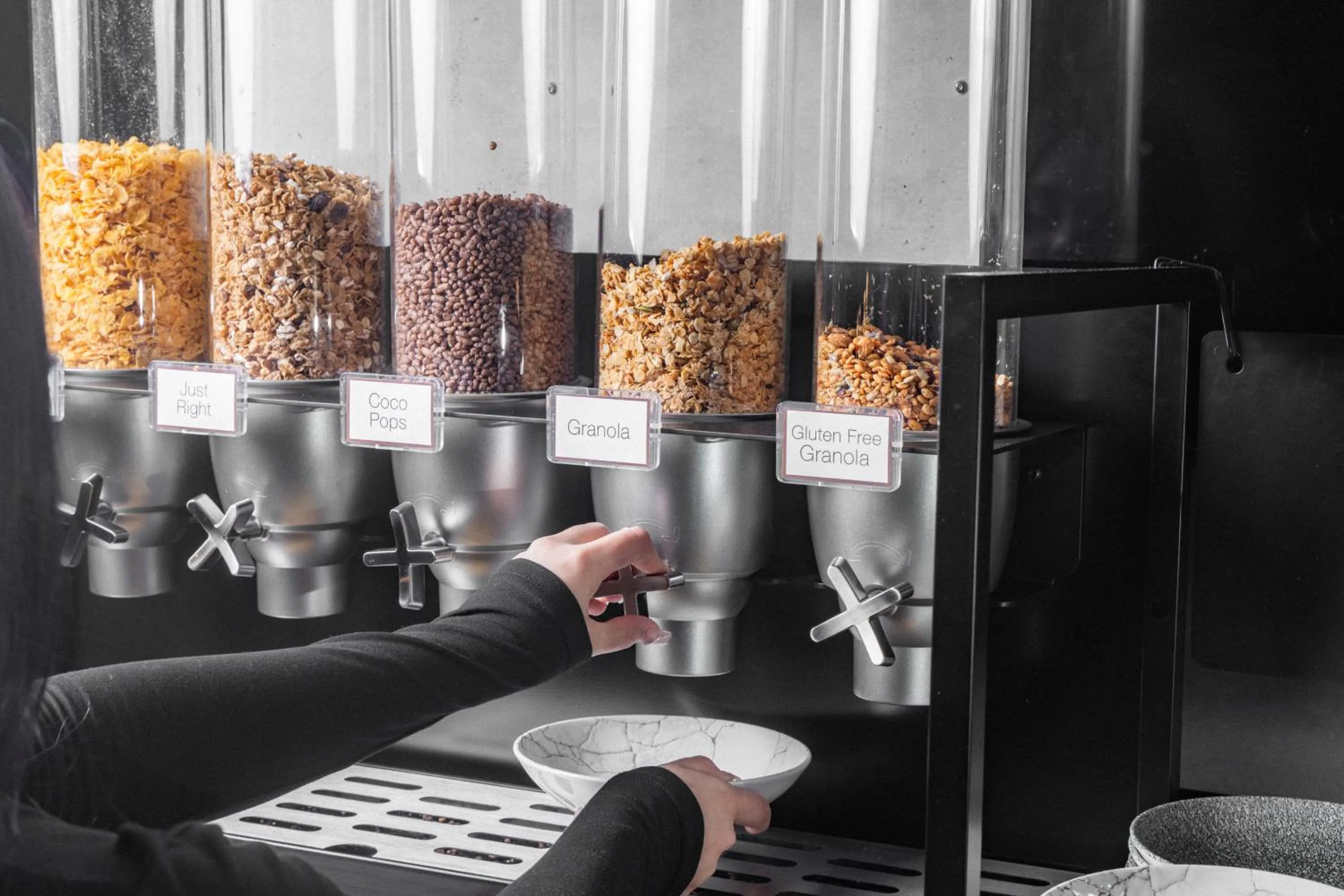 Food and drinks in Travelodge Hotel Hurstville Sydney