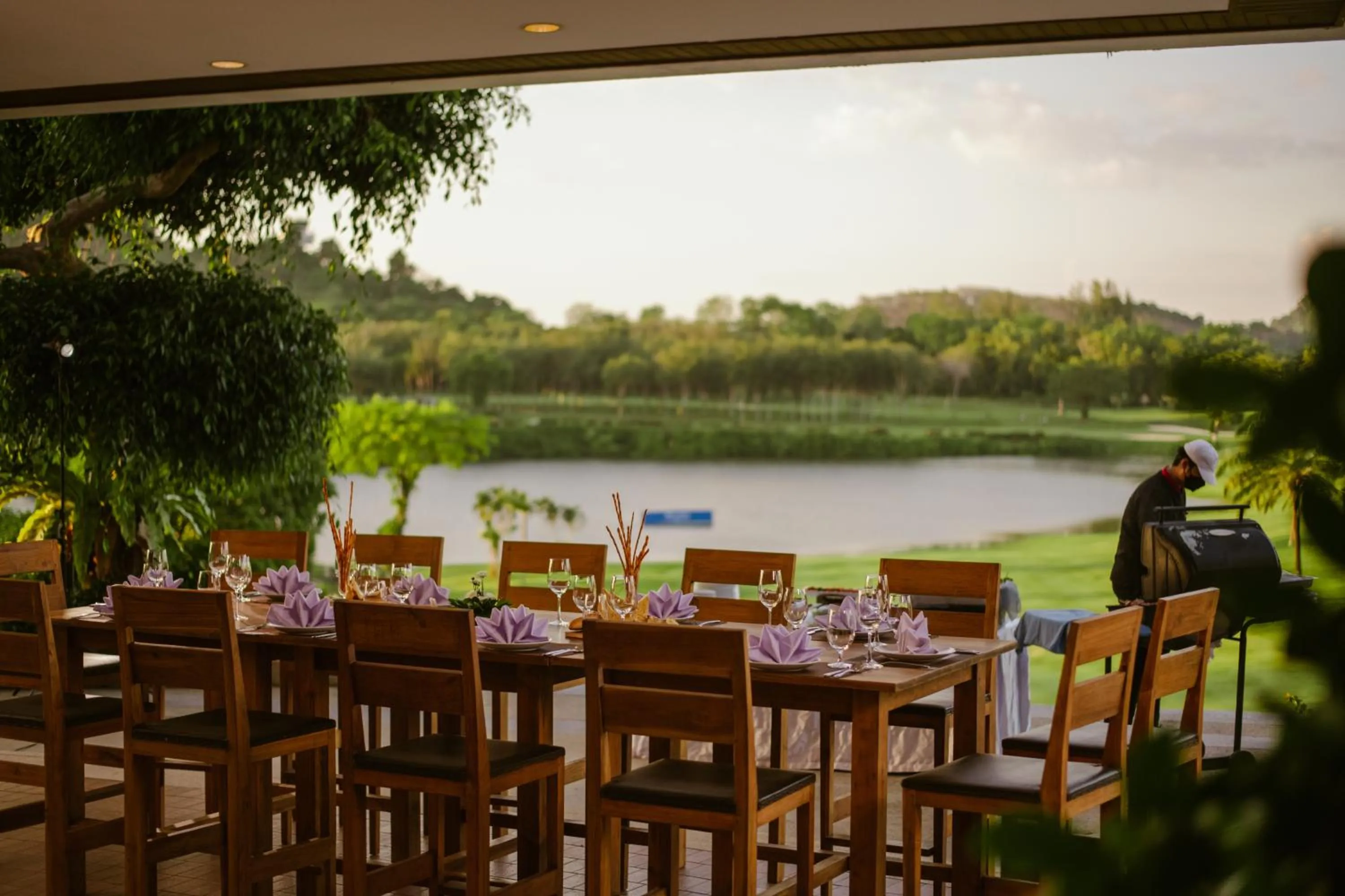 Restaurant/places to eat in Blue Canyon Country Club
