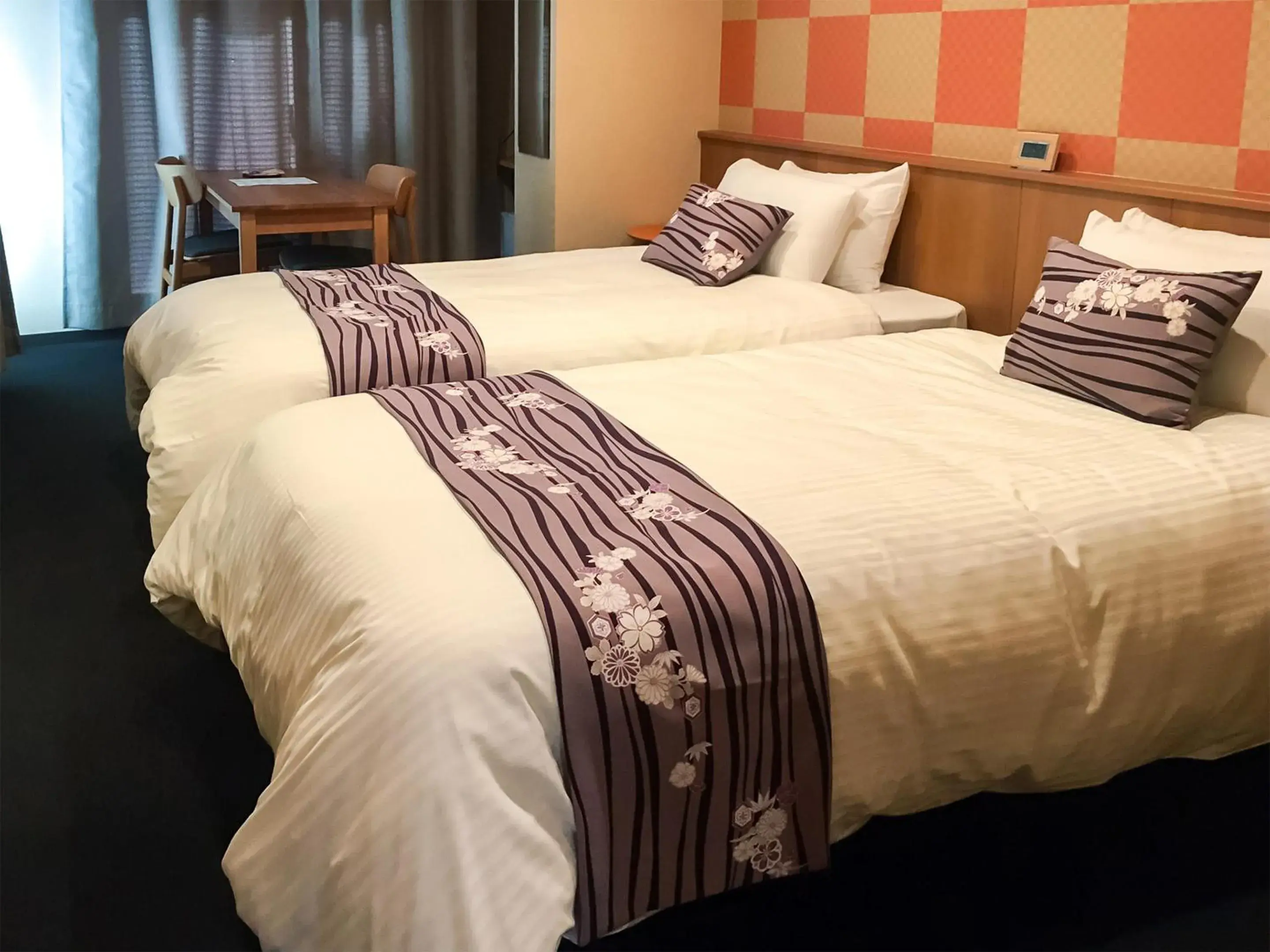 Twin Room with Shower in Kyoto Earth Hotel Twin Room with Shower in Kyoto Earth Hotel