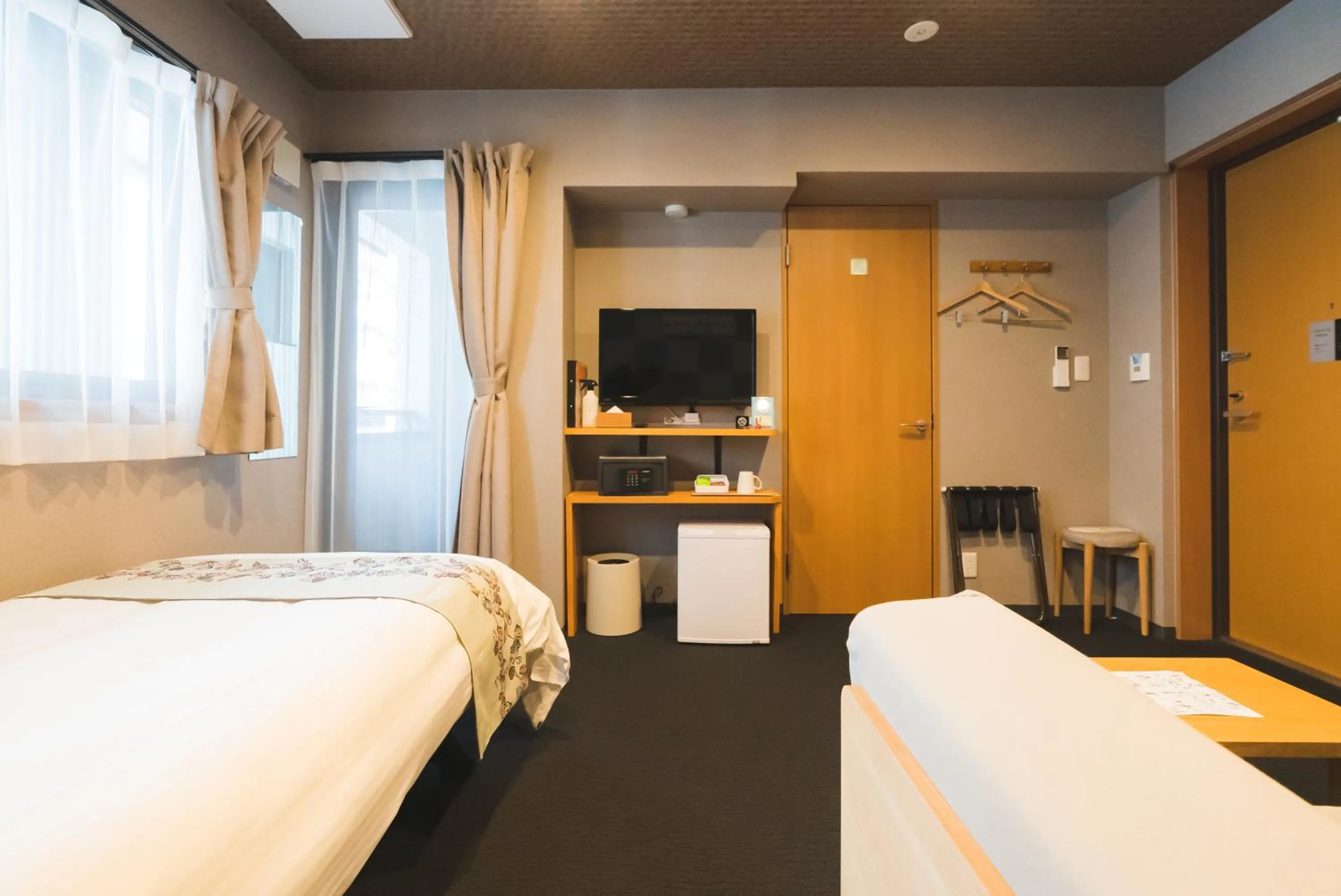 Photo of the whole room, Bed in Kyoto Earth Hotel