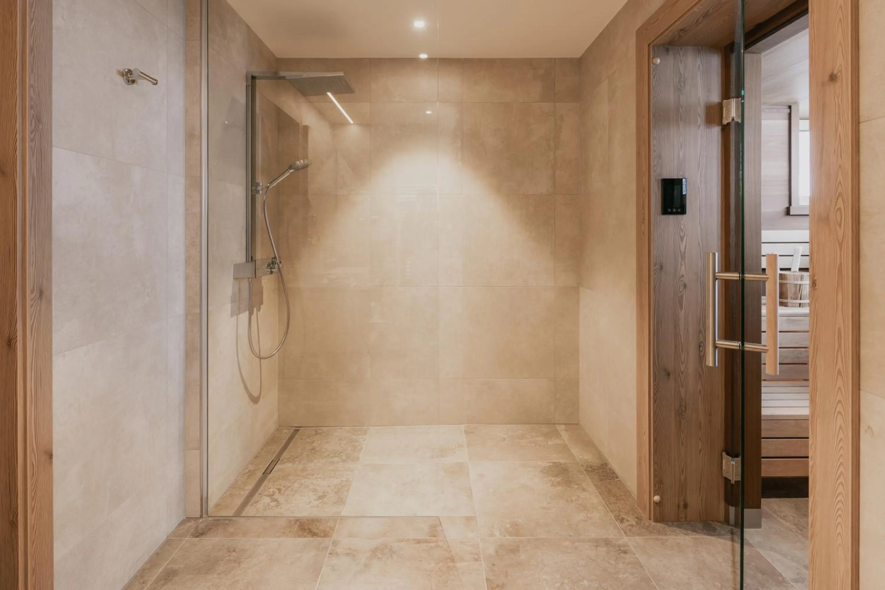 Shower in FIRSTpeak Zauchensee