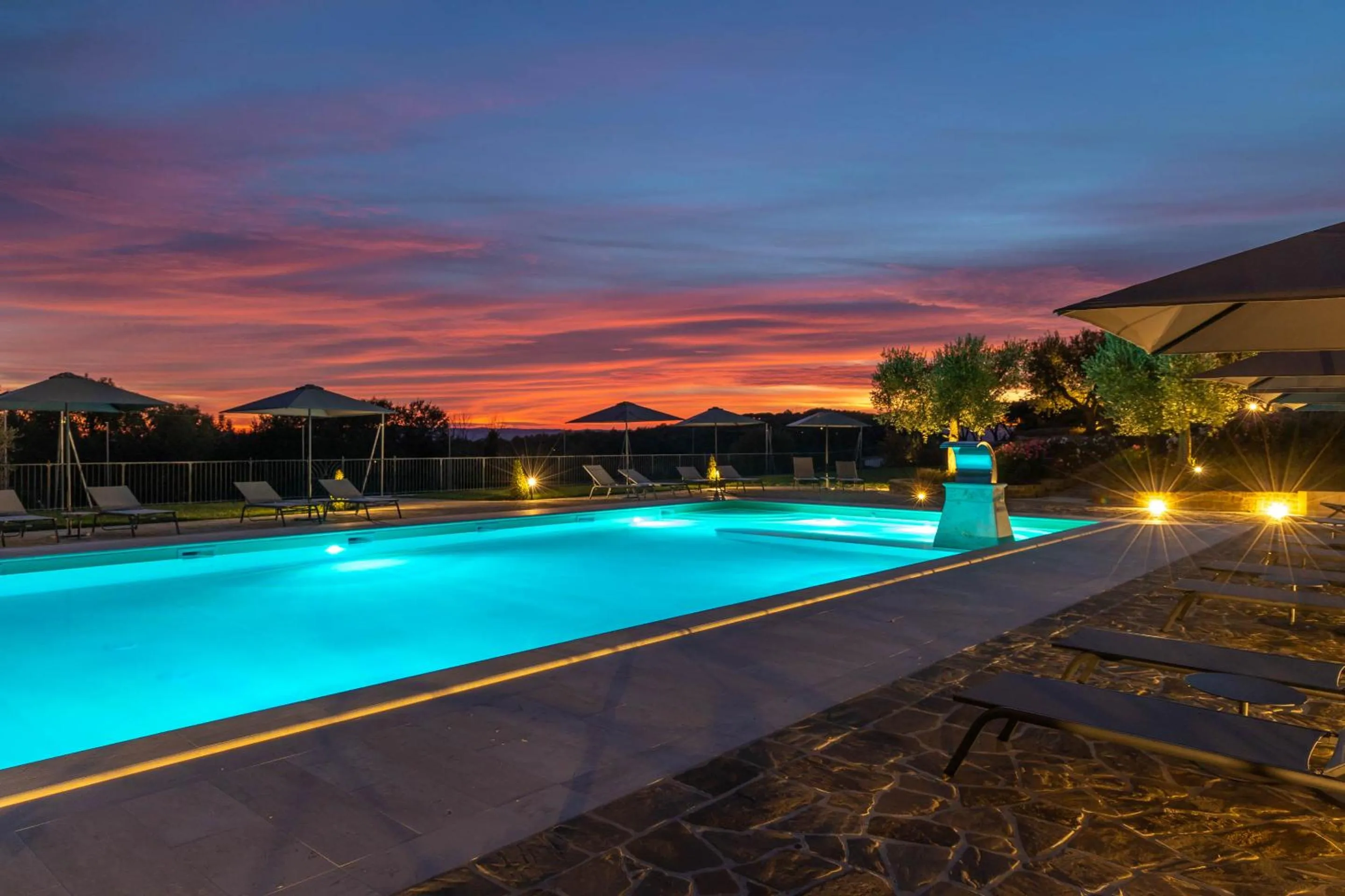 Swimming pool in I Borghi dell'Eremo
