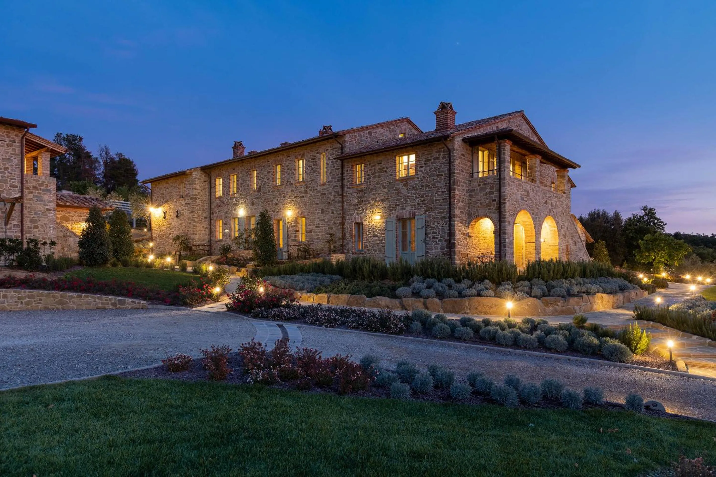 Property building in I Borghi dell'Eremo