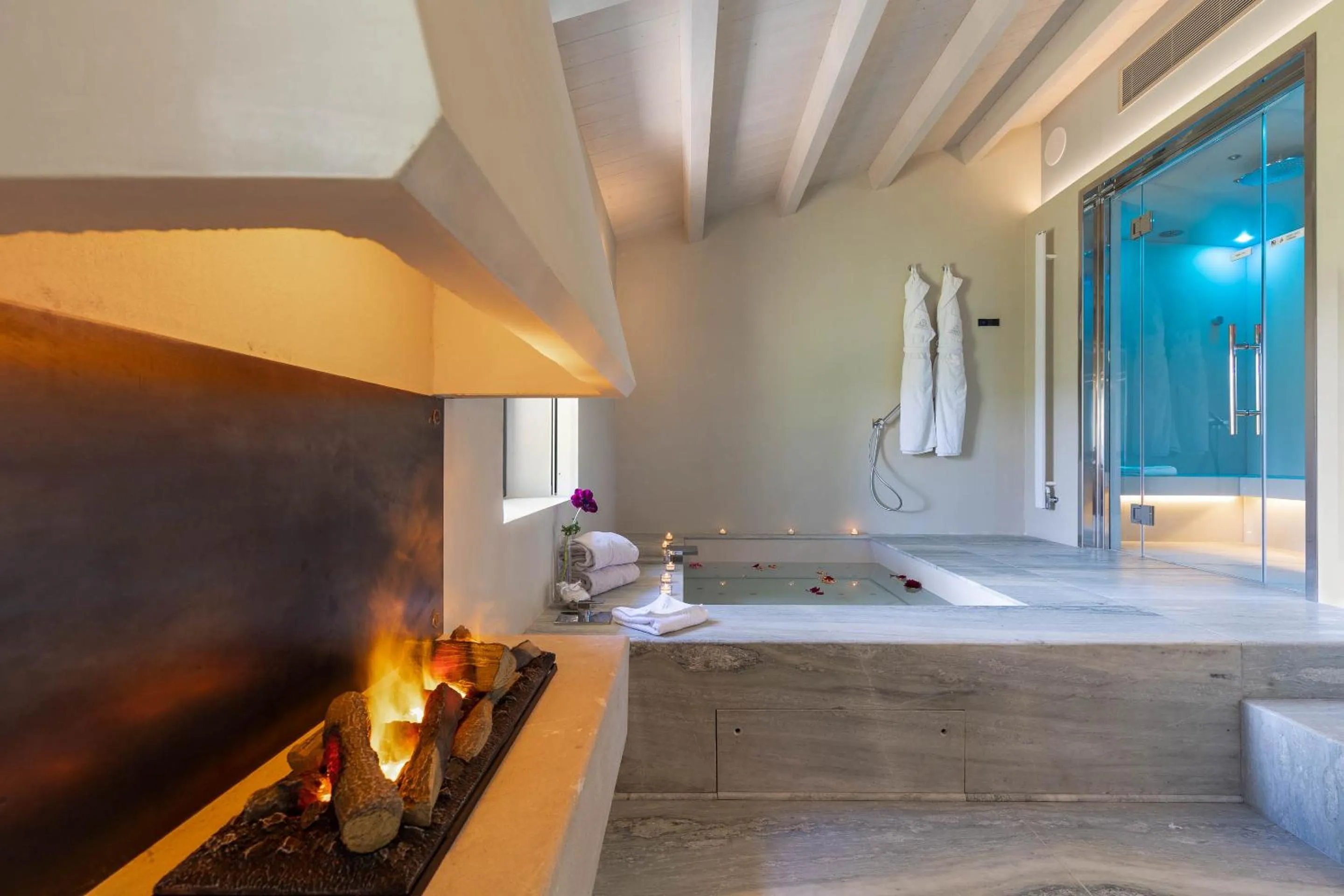 Hot Tub in I Borghi dell'Eremo