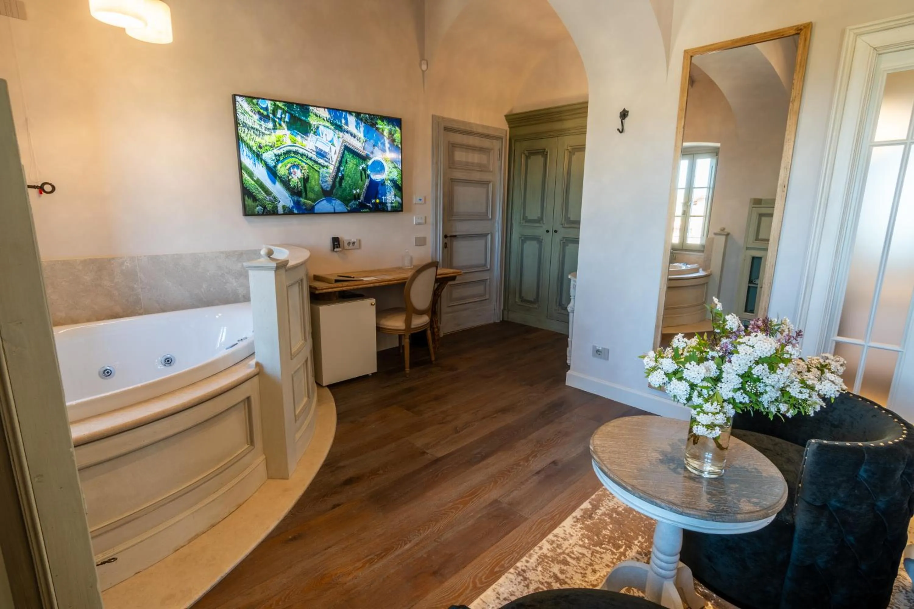 Hot Tub in I Borghi dell'Eremo