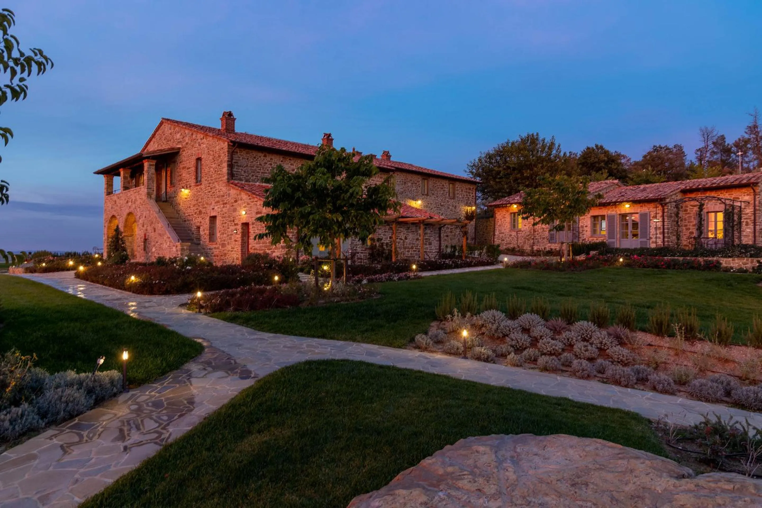 Property building in I Borghi dell'Eremo