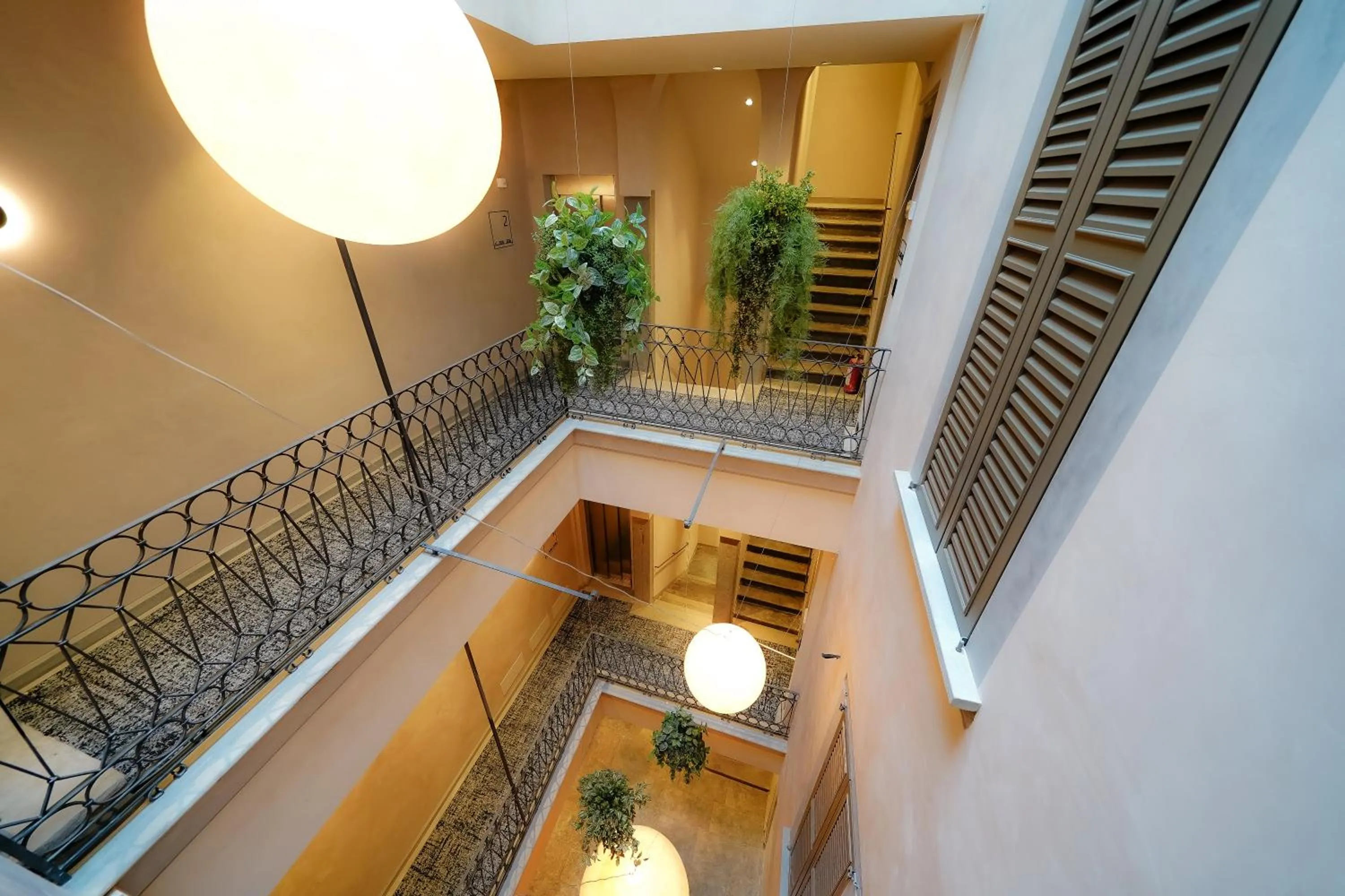 Property building in Bergamo INN 21
