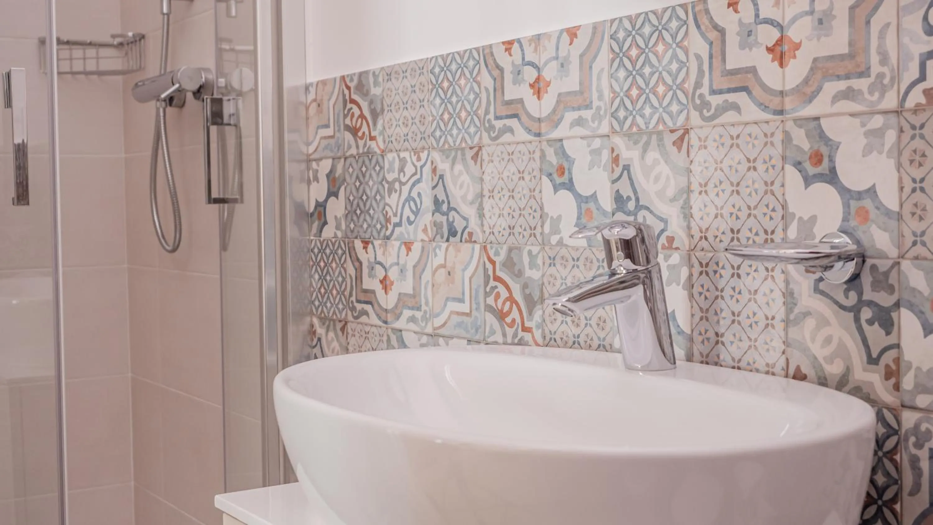 Bathroom in Palazzo dei Pavoni, Relais di Charme