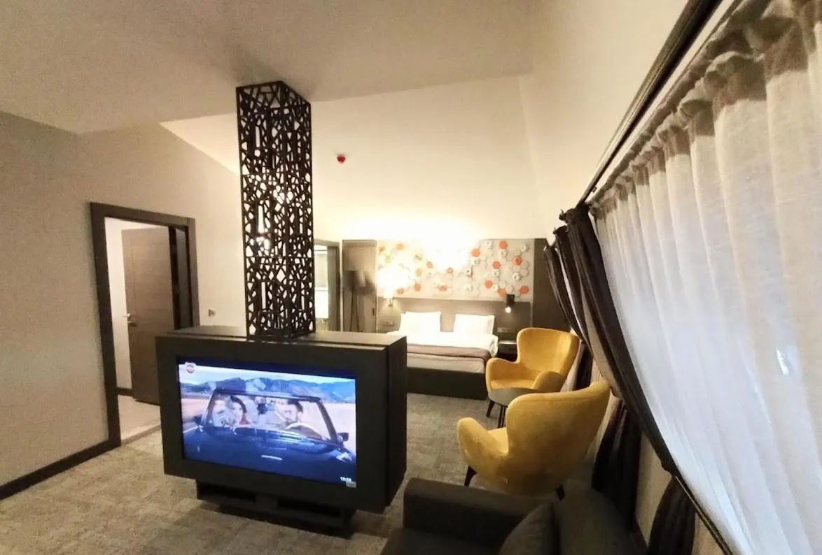 Seating area in Days Hotel by Wyndham Ankara Cankaya