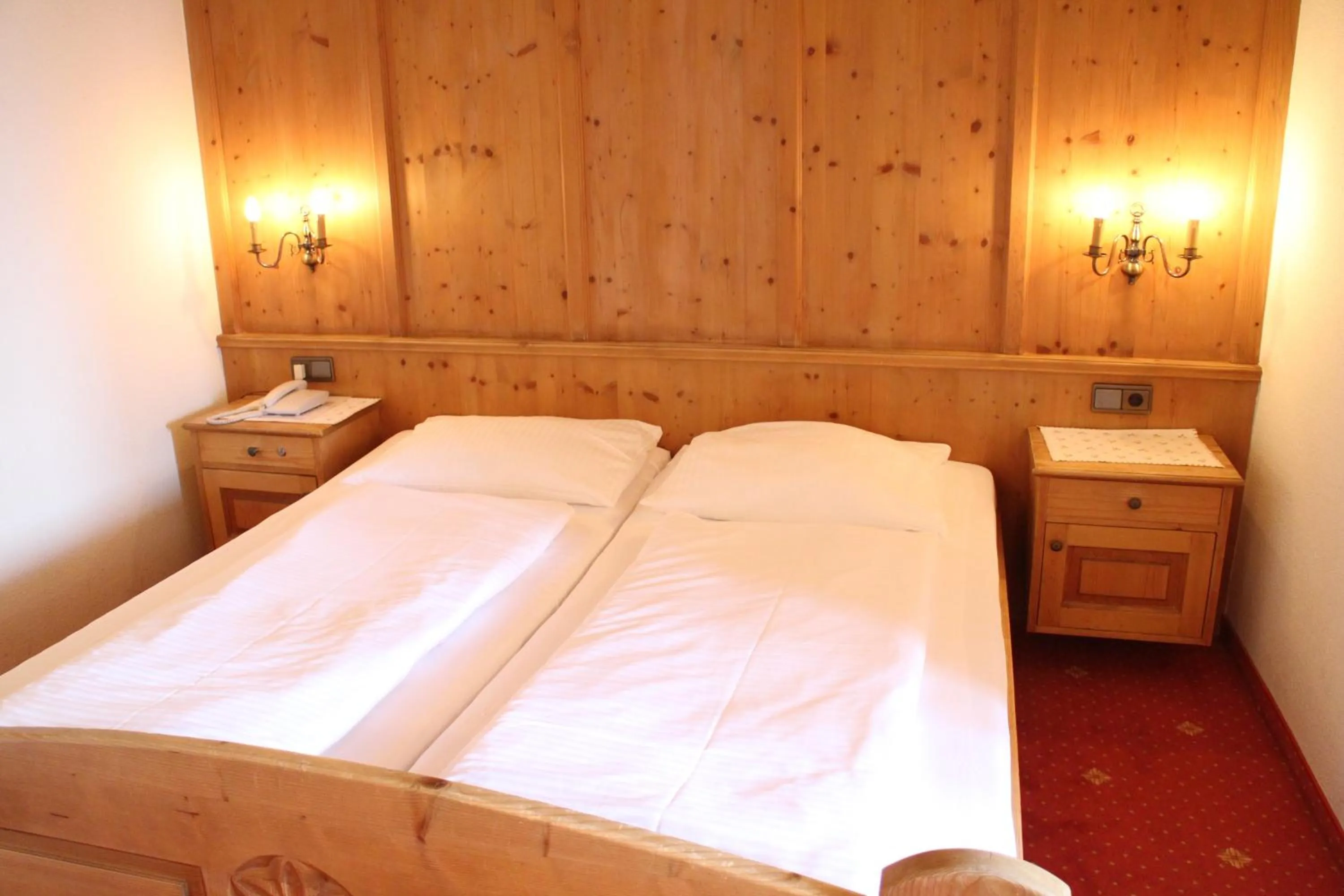 Photo of the whole room, Bed in Aldranser Hof