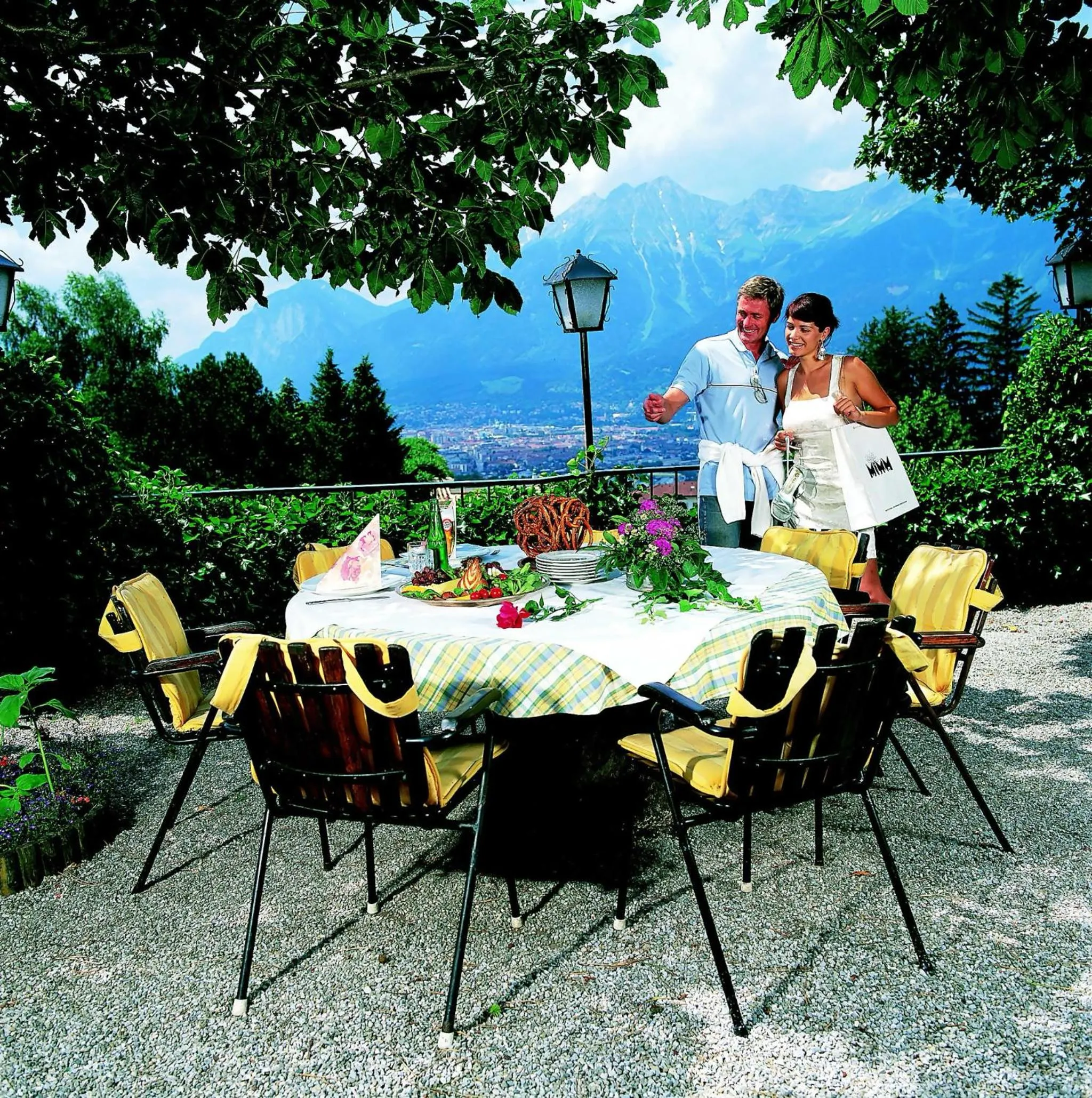 People in Aldranser Hof