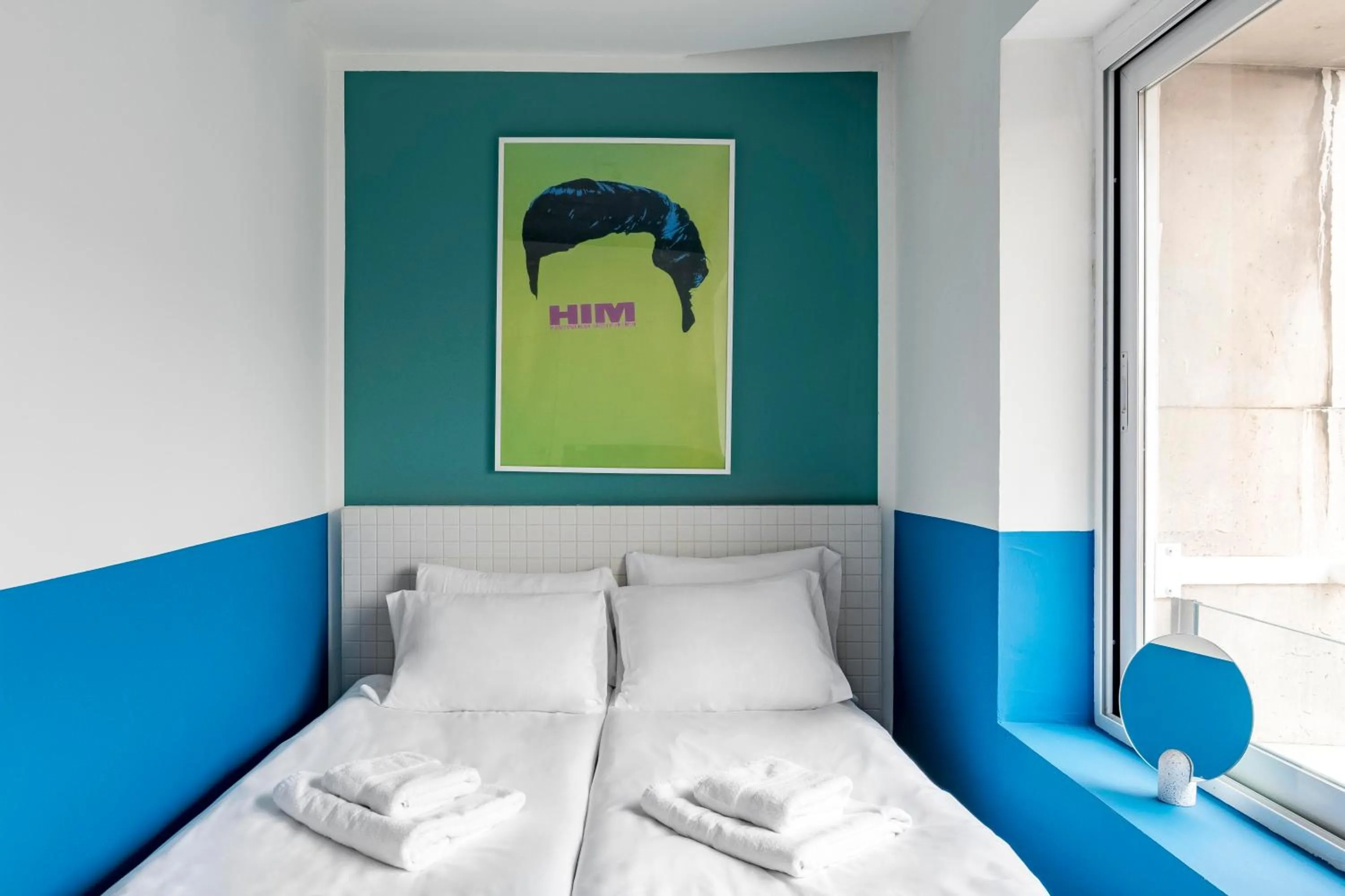 Bedroom, Bed in Bob W Madrid Chueca