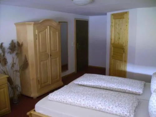 Photo of the whole room, Bed in Pension Wiesengrund