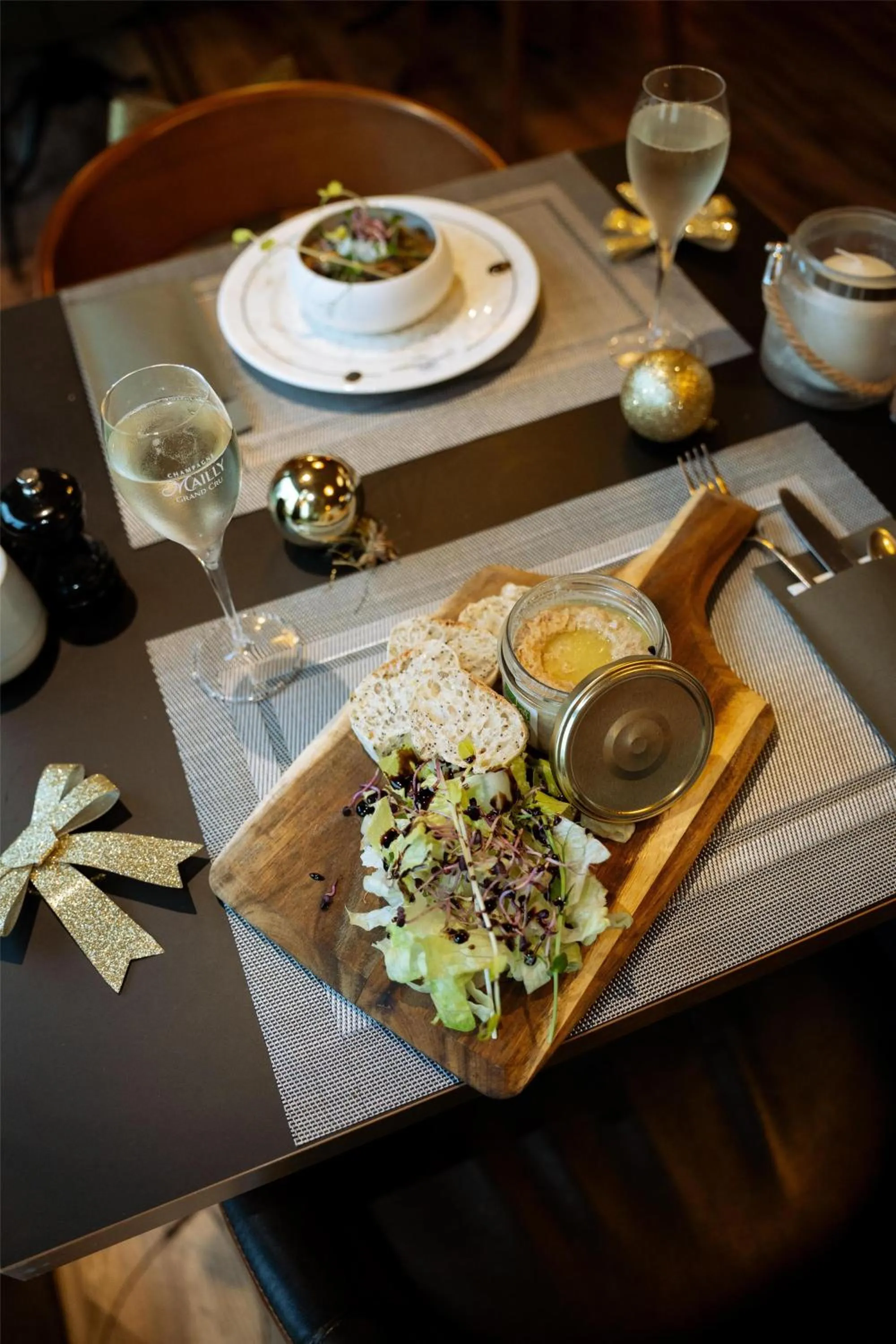 Restaurant/places to eat in Best Western Plus Le Conquerant Rouen Nord