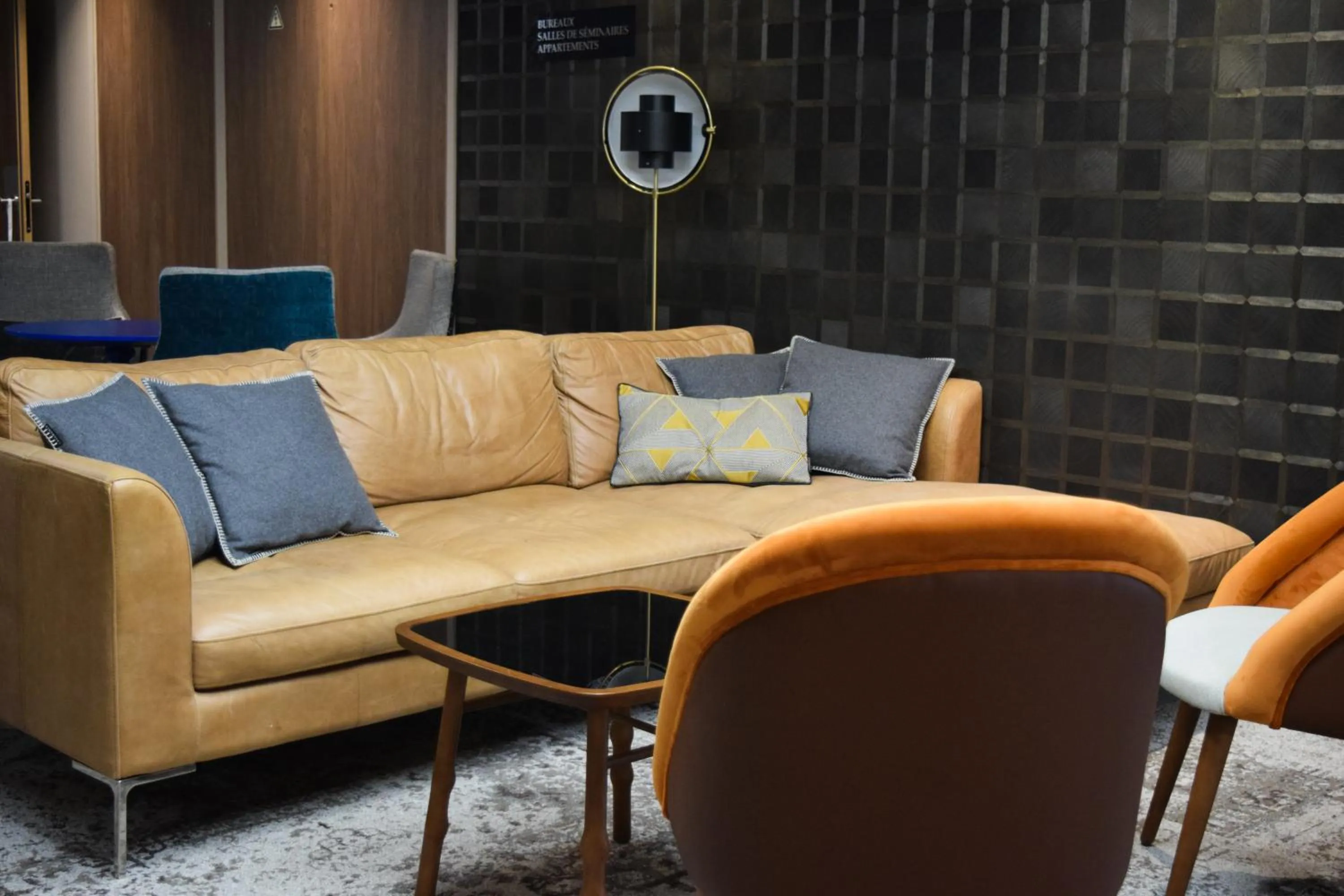 Seating area in Best Western Plus Le Conquerant Rouen Nord