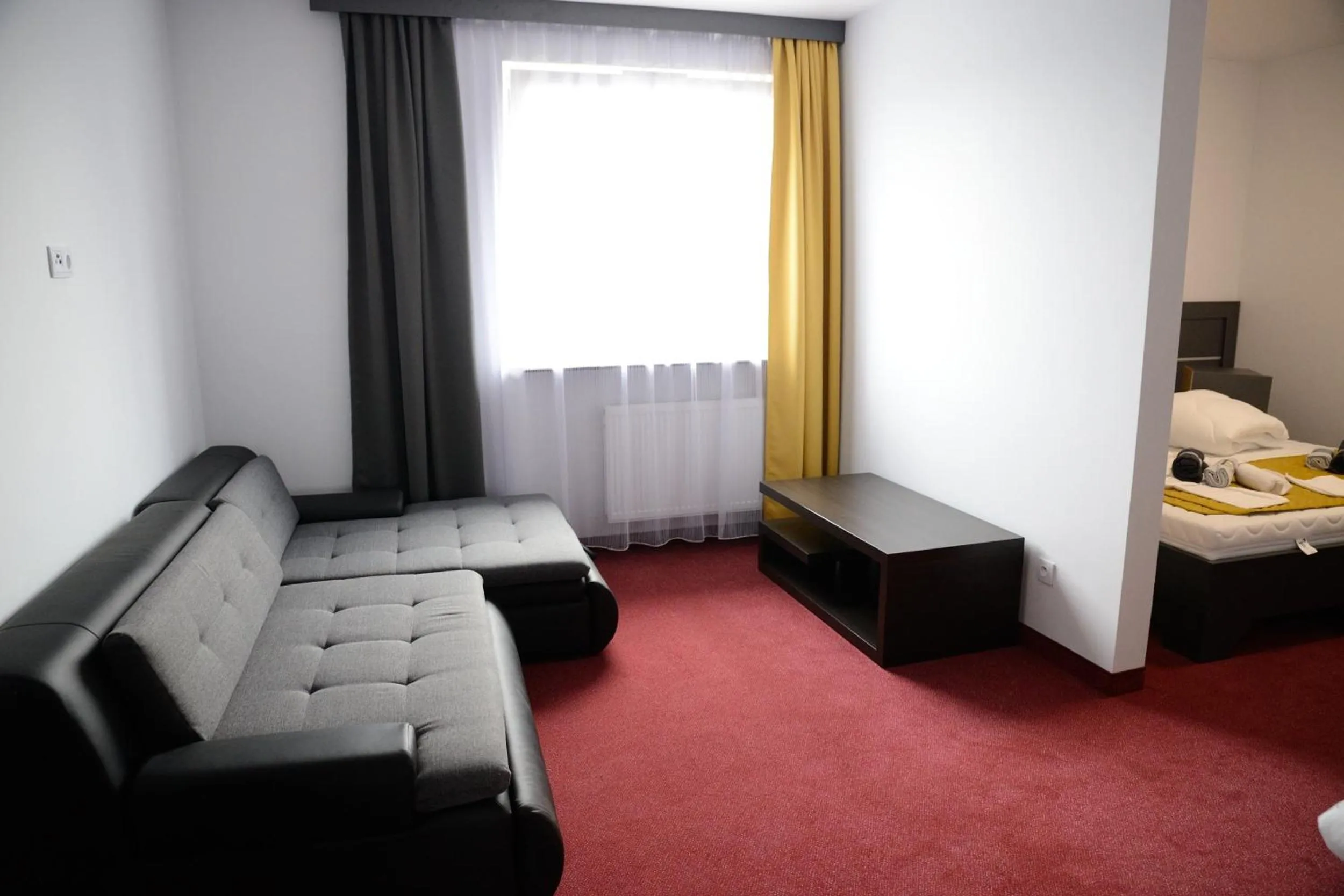 Photo of the whole room, Bed in HAVANA