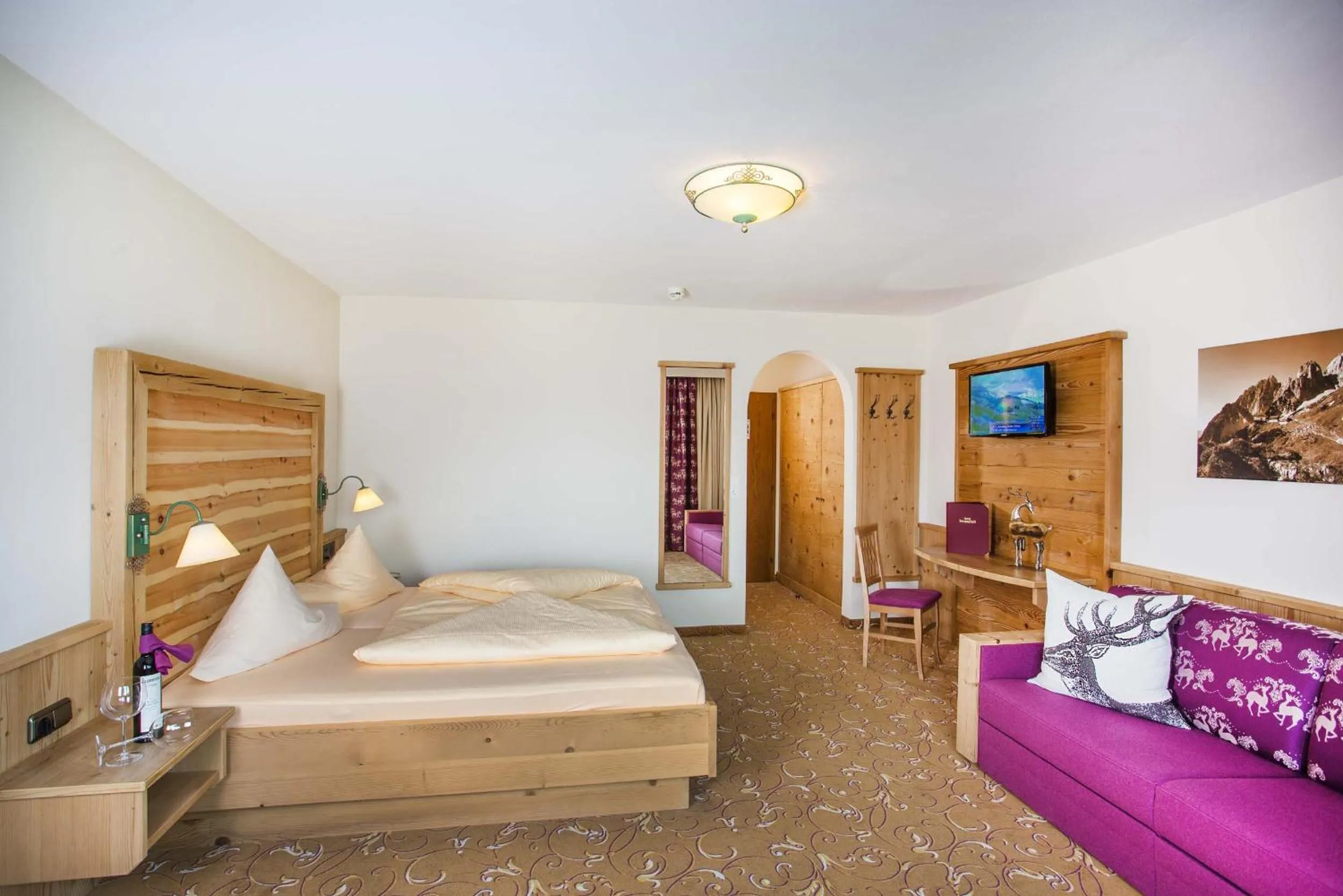 Photo of the whole room, Bed in Sporthotel Tirolerhof