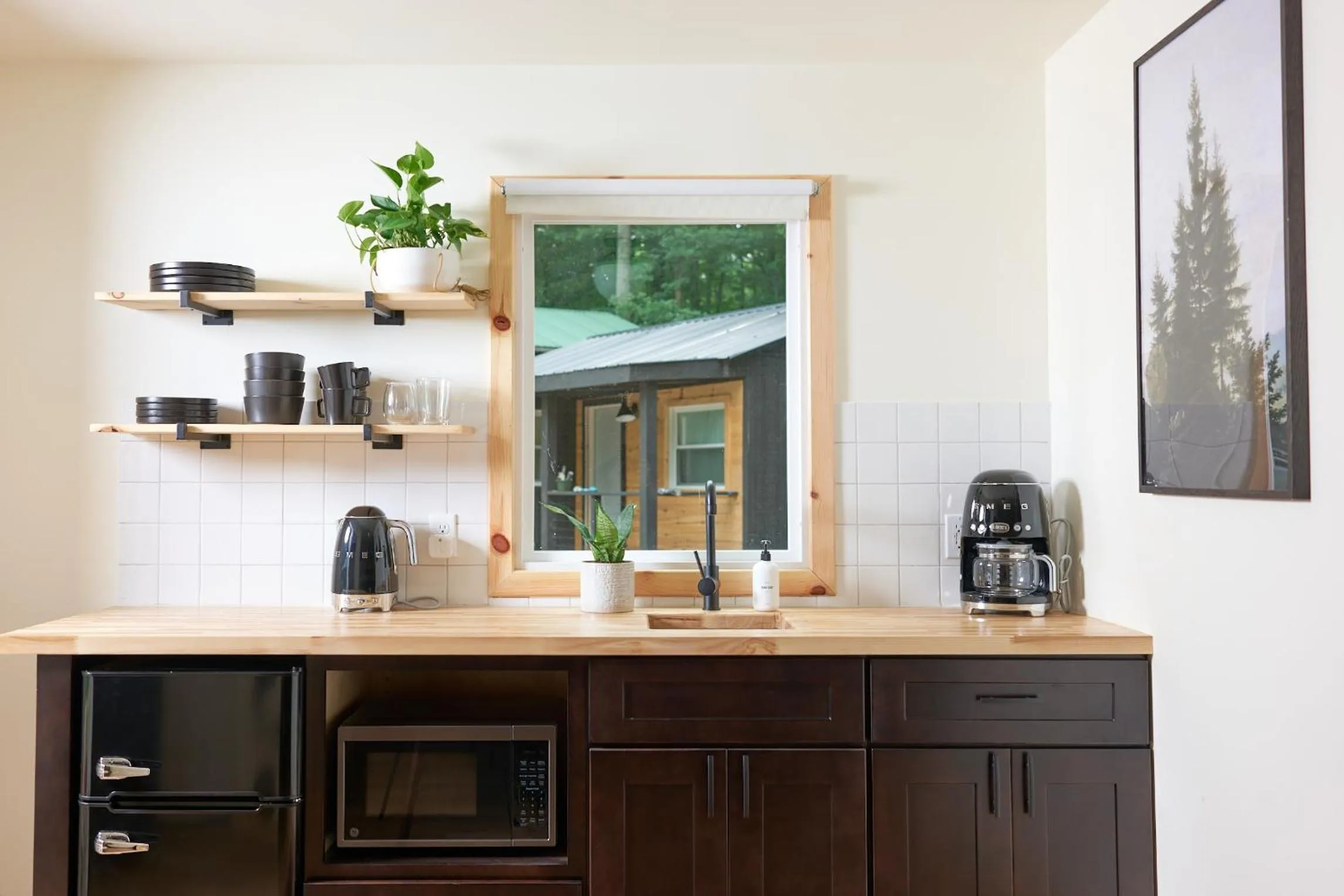 Coffee/tea facilities in The Rex