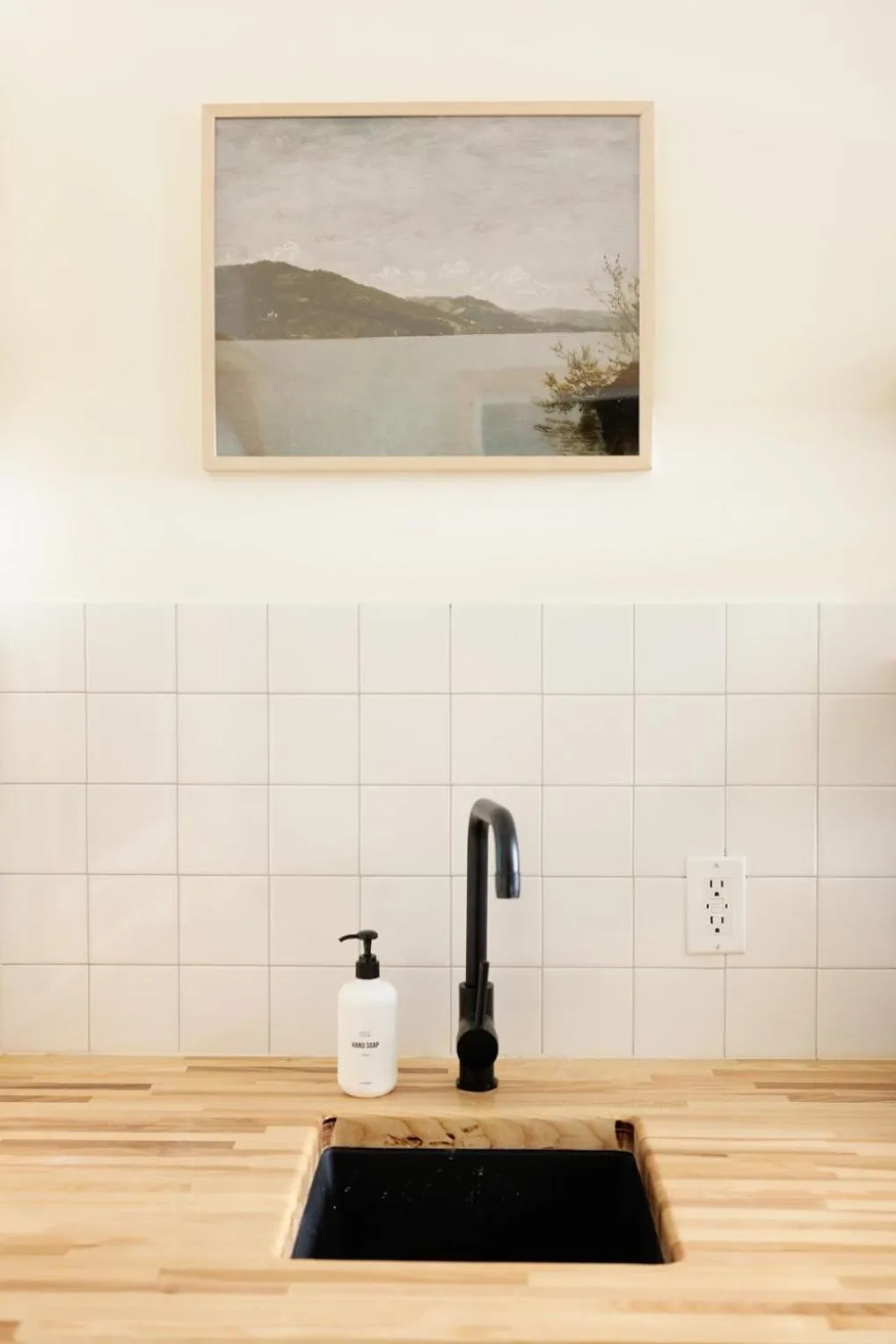 Kitchen or kitchenette in The Rex