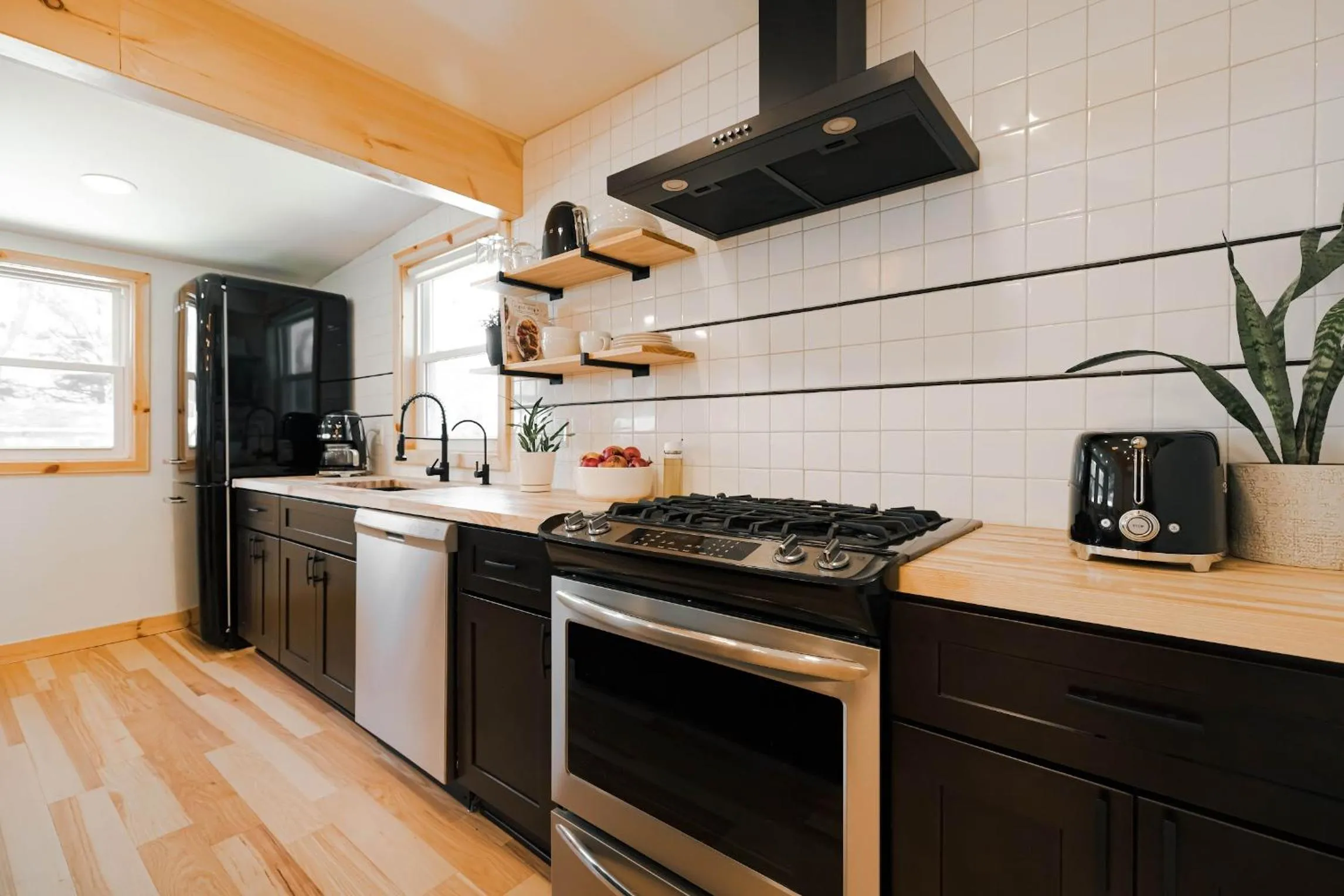 Coffee/tea facilities in The Rex