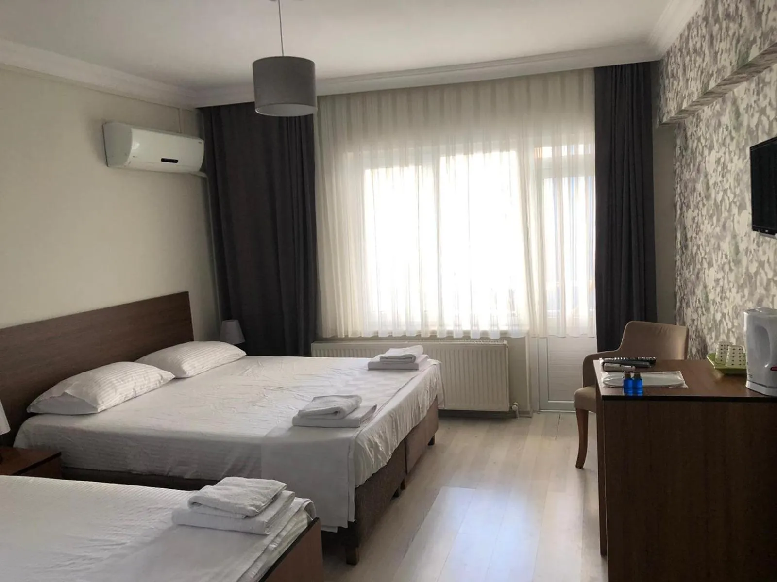 Photo of the whole room, Bed in Özdemir Otel