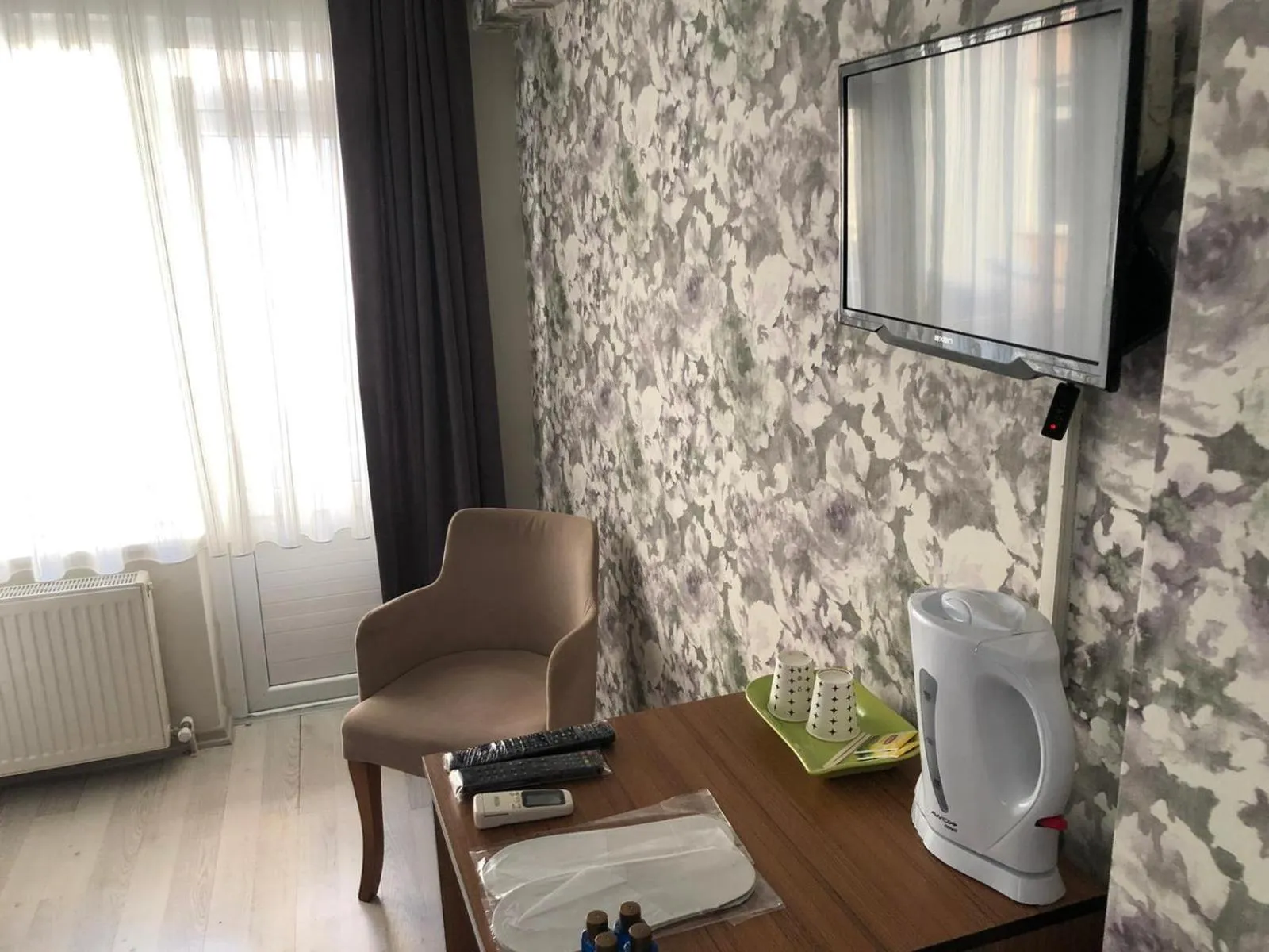 Coffee/tea facilities in Özdemir Otel