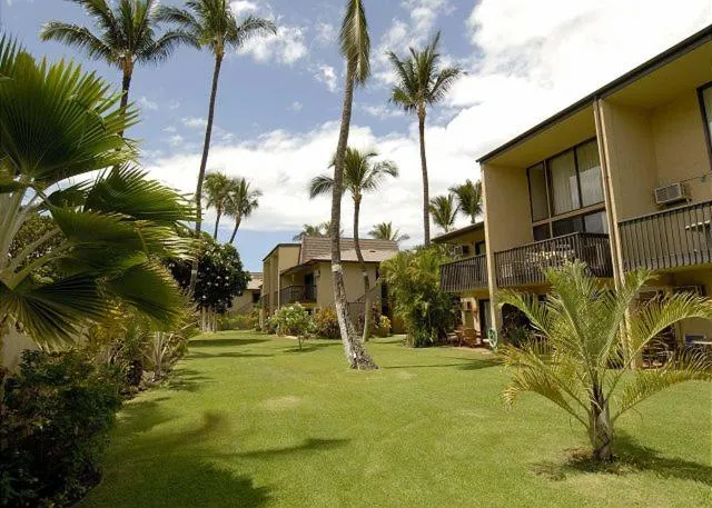 Property building in Kihei Garden Estates G-102