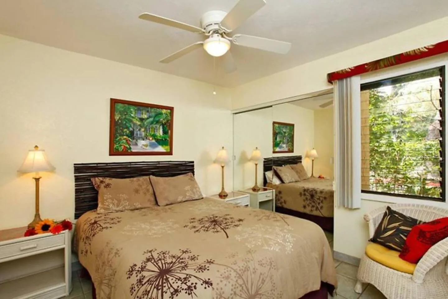 Bedroom, Bed in Kihei Garden Estates G-102