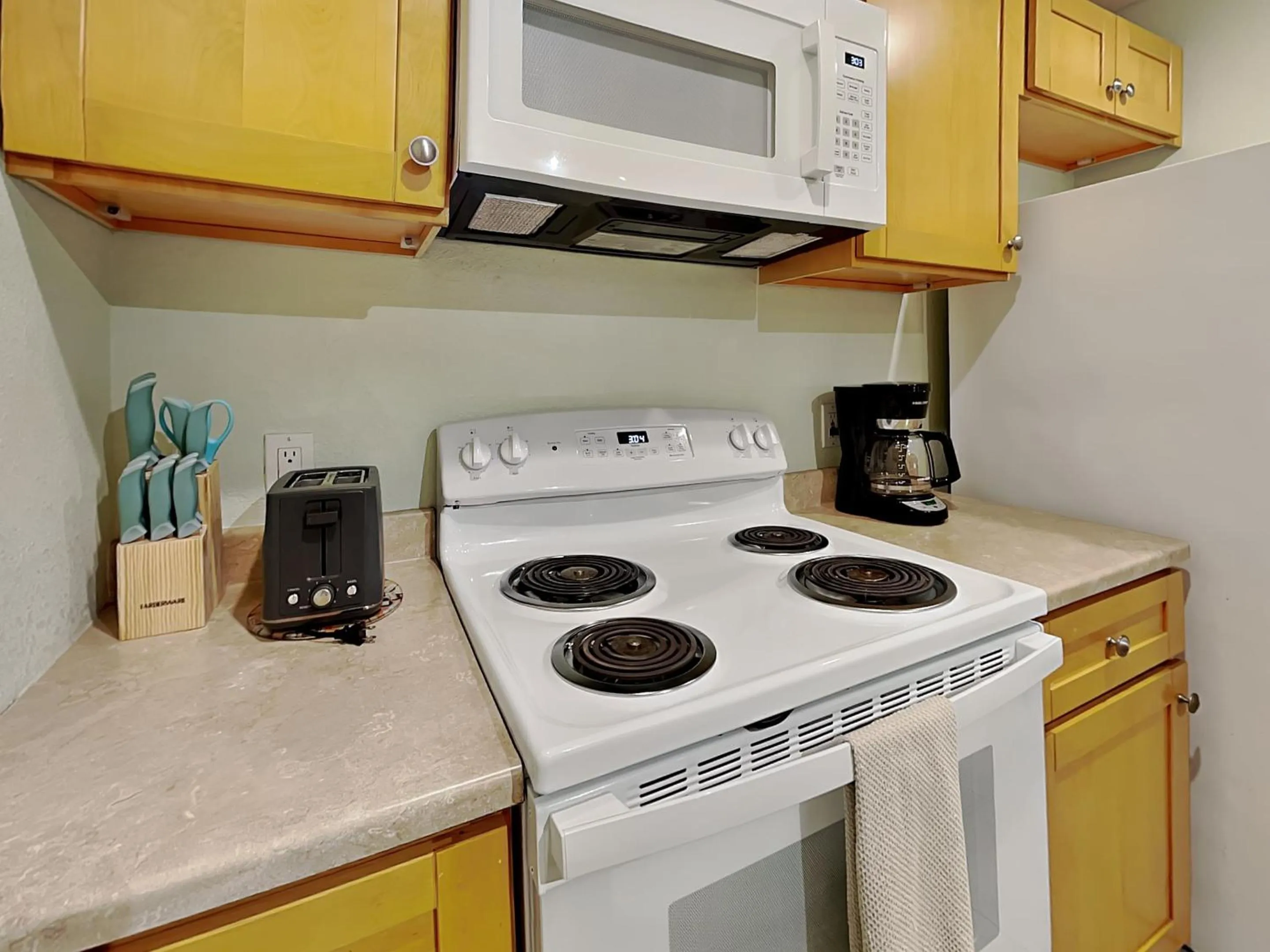 Kihei Garden Estates G-102