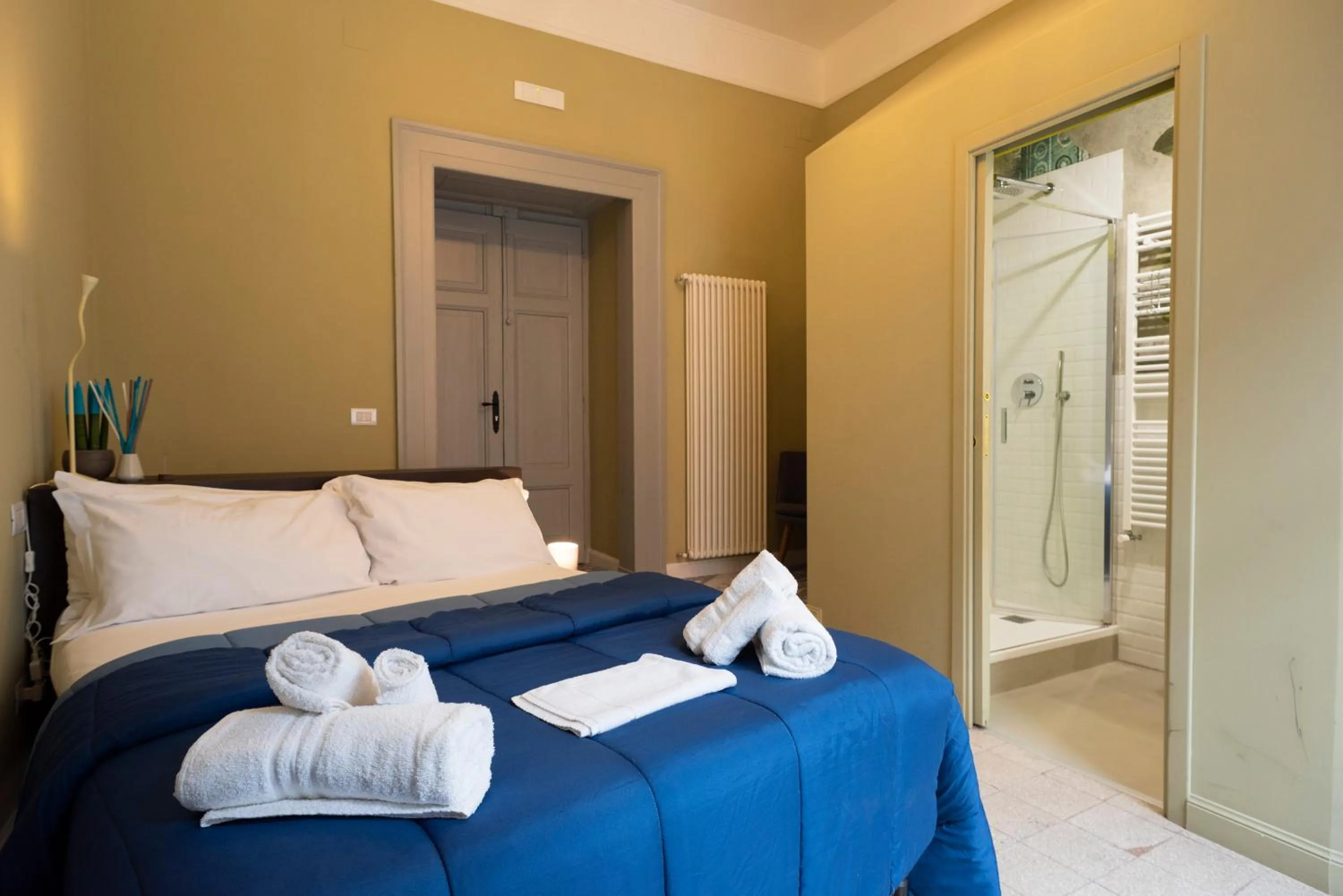 Shower, Bed in B&B o' Panar al Duomo