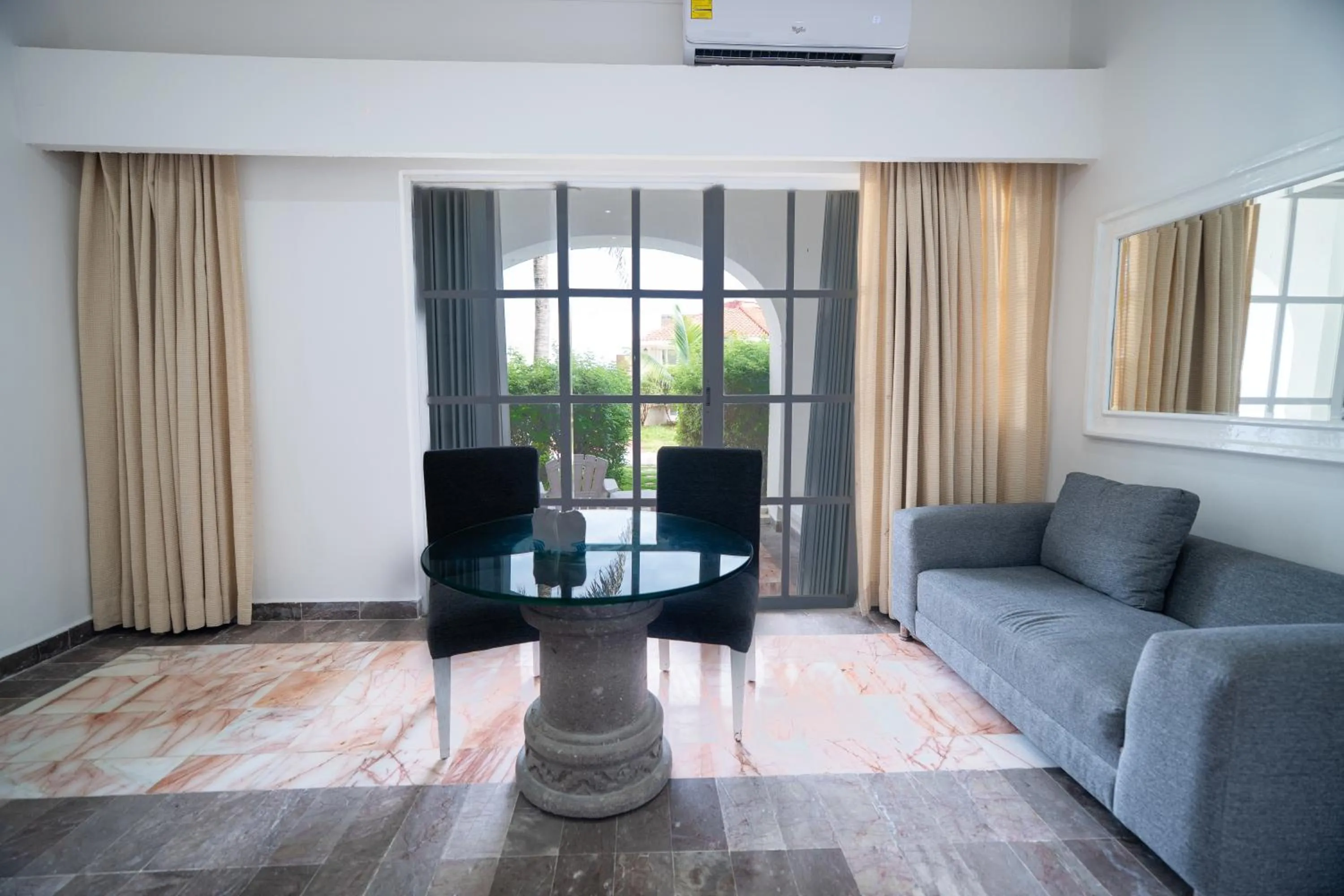 Living room in Hotel y Museo Casa Turquesa