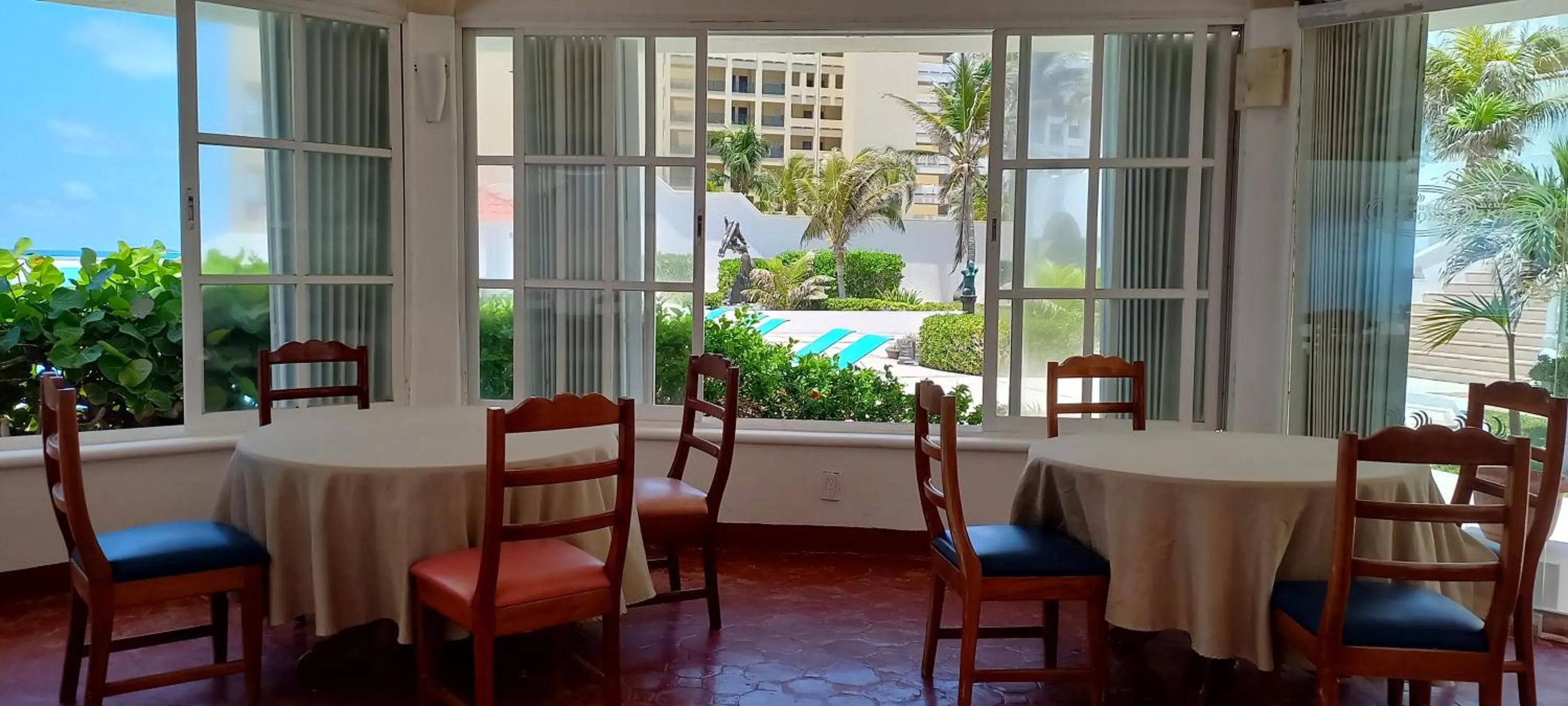 Restaurant/places to eat in Hotel & Museo Casa Turquesa