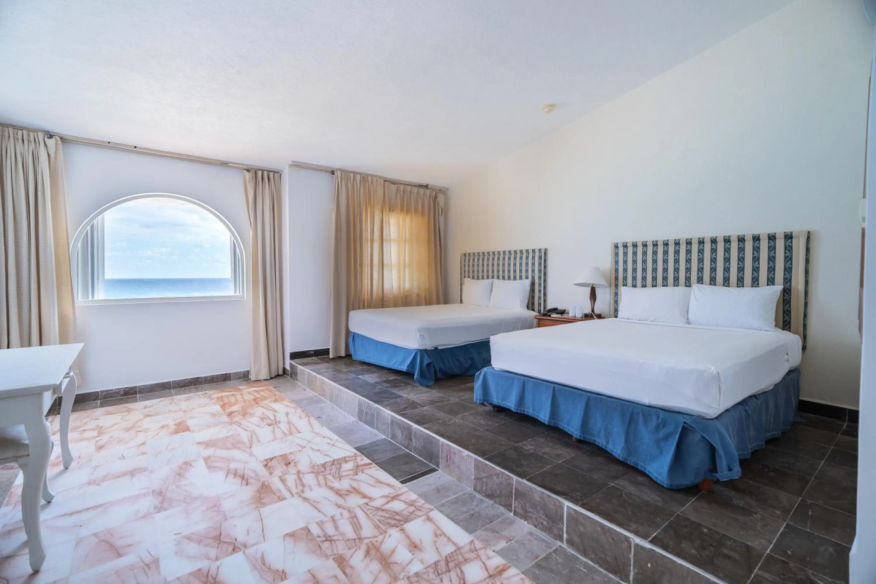 View (from property/room), Bed in Hotel y Museo Casa Turquesa