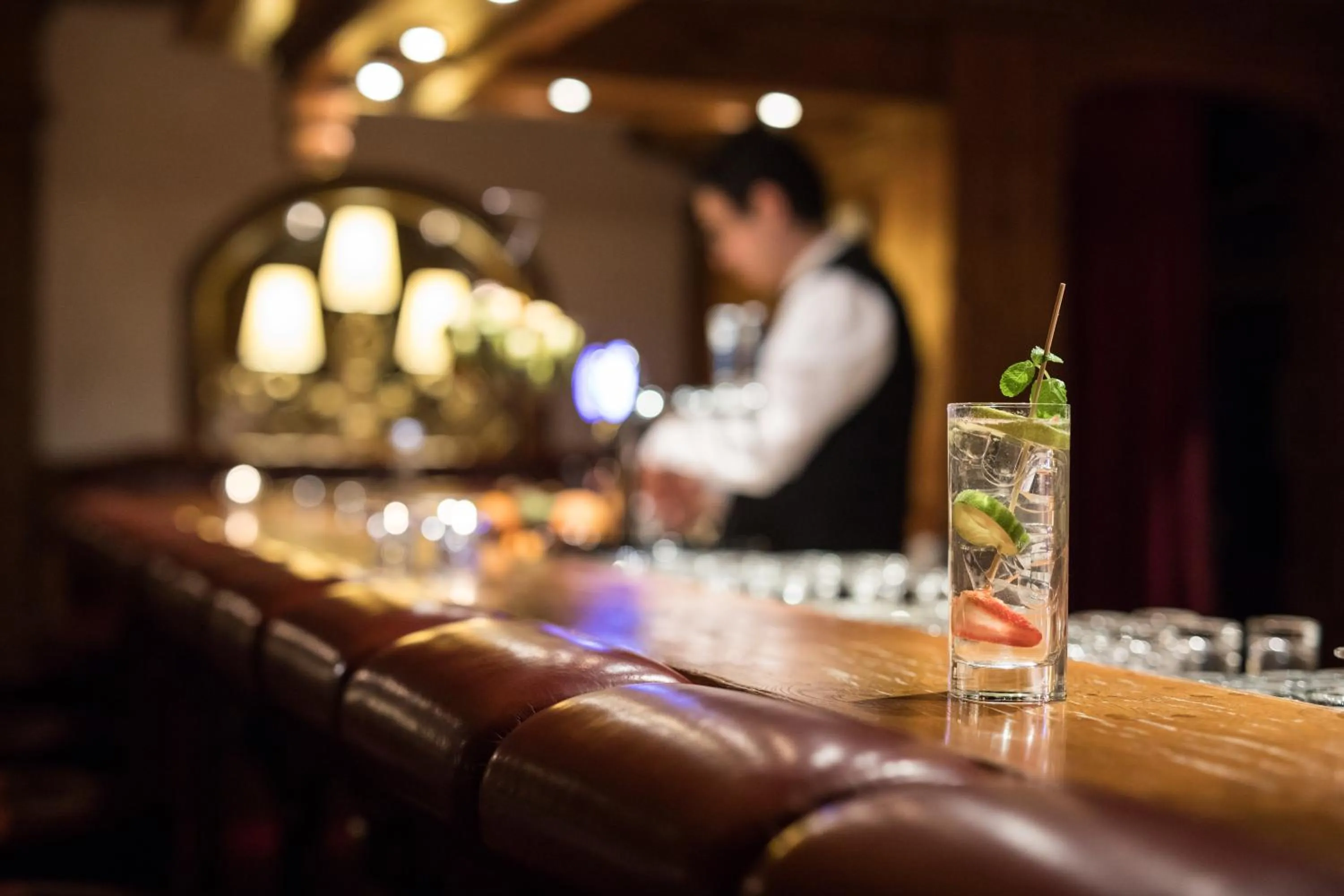 Lounge or bar in National Zermatt - Matterhorn Views, Sunnegga Gateway & SPA