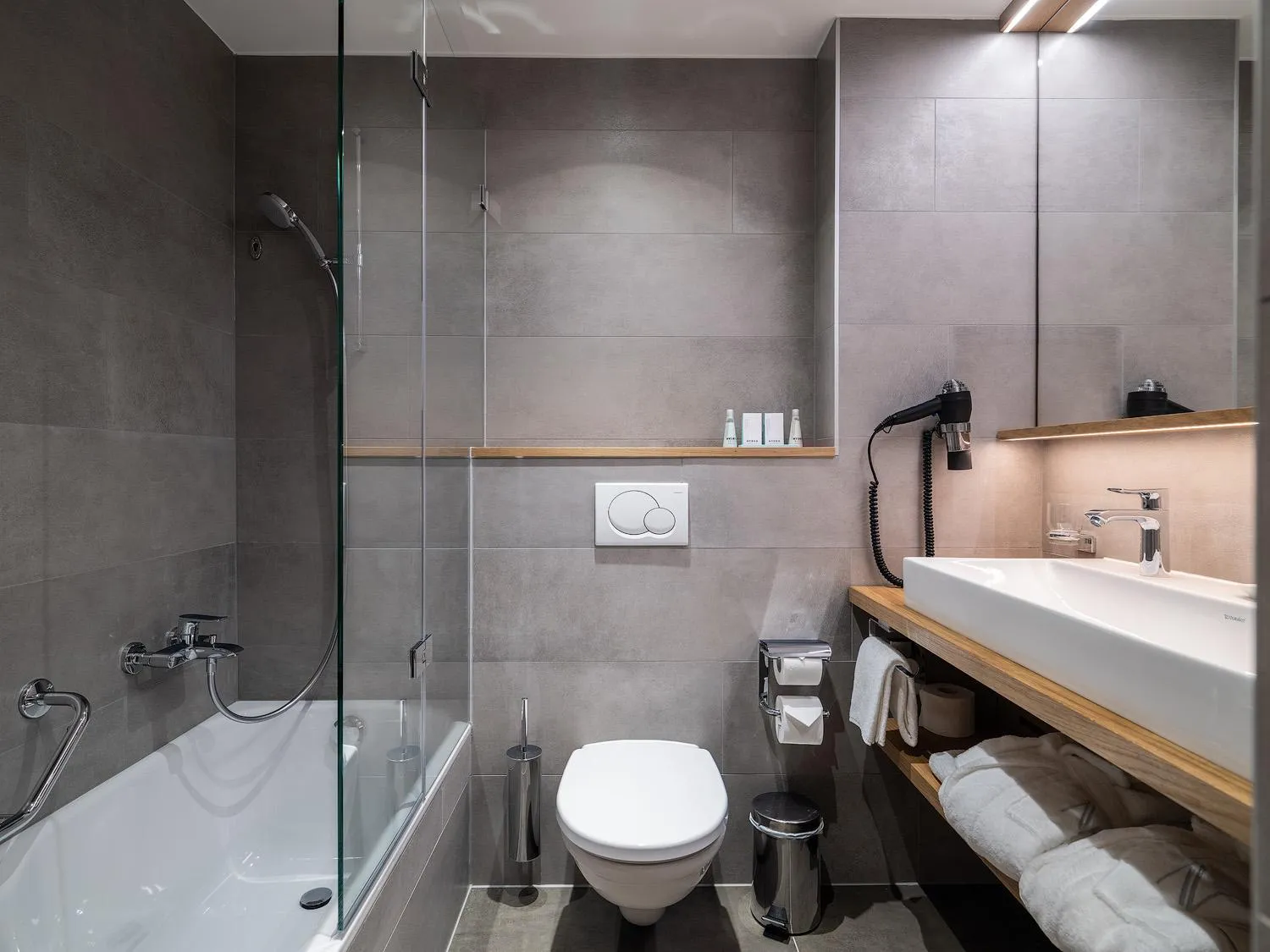 Toilet in National Zermatt - Matterhorn Views, Sunnegga Gateway & SPA