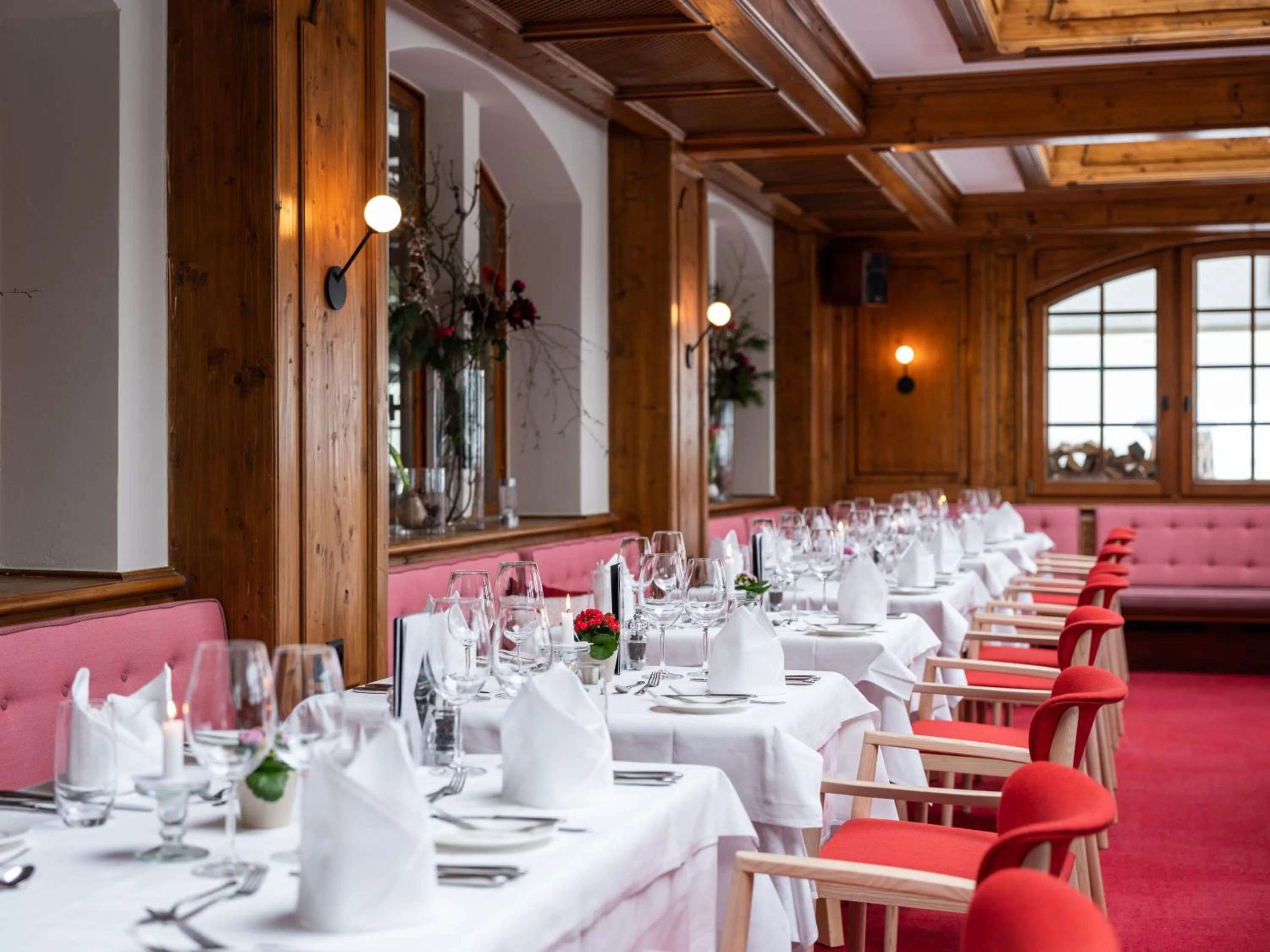 Restaurant/places to eat in National Zermatt - Matterhorn Views, Sunnegga Gateway & SPA