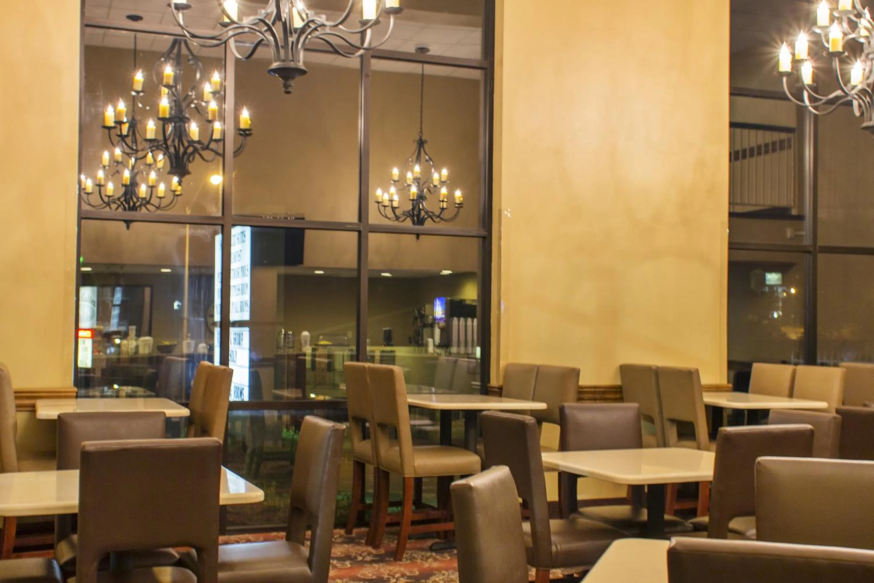 Banquet/Function facilities in Grand Oaks Hotel