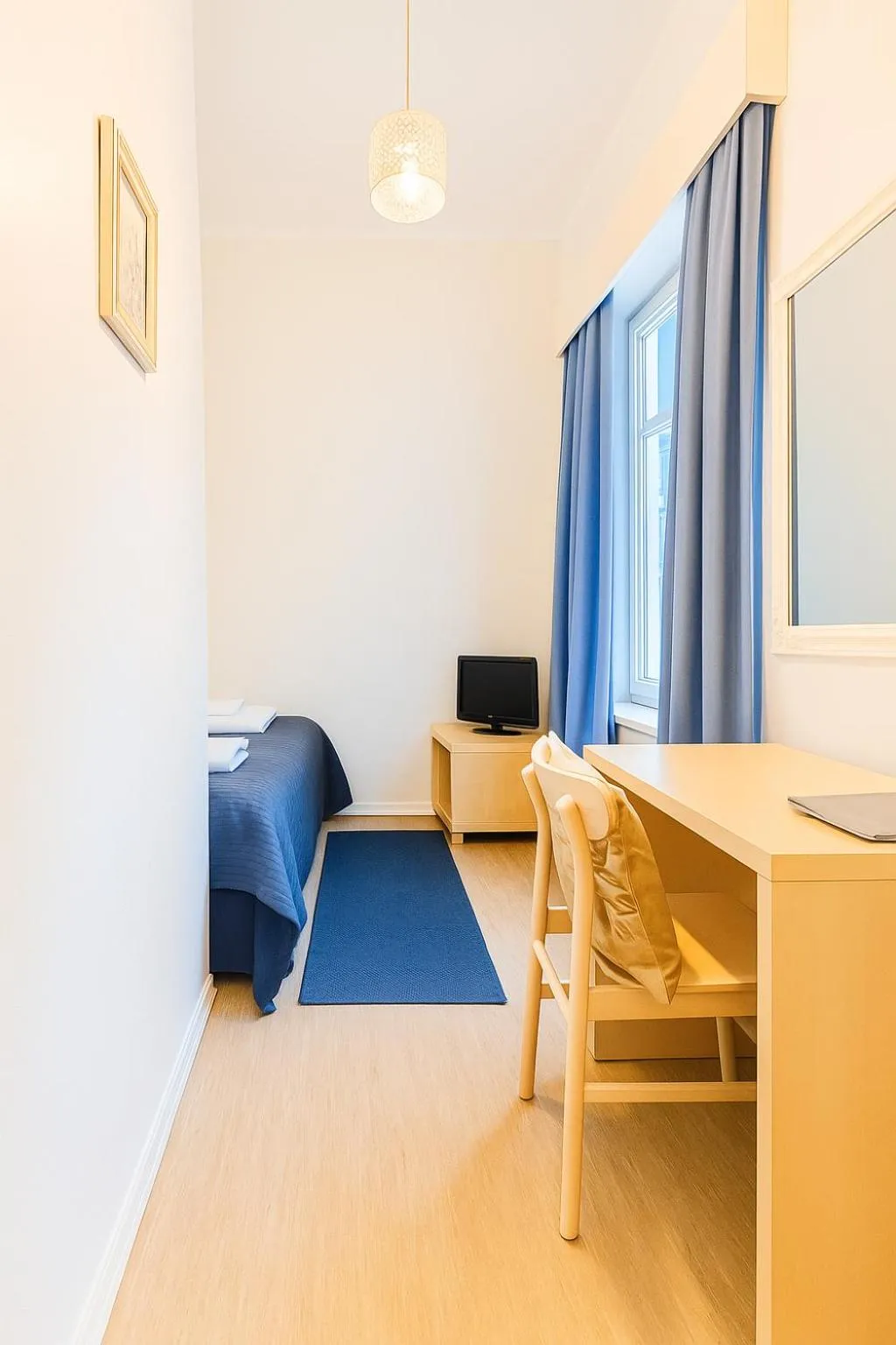 TV and multimedia in Senate Hotel