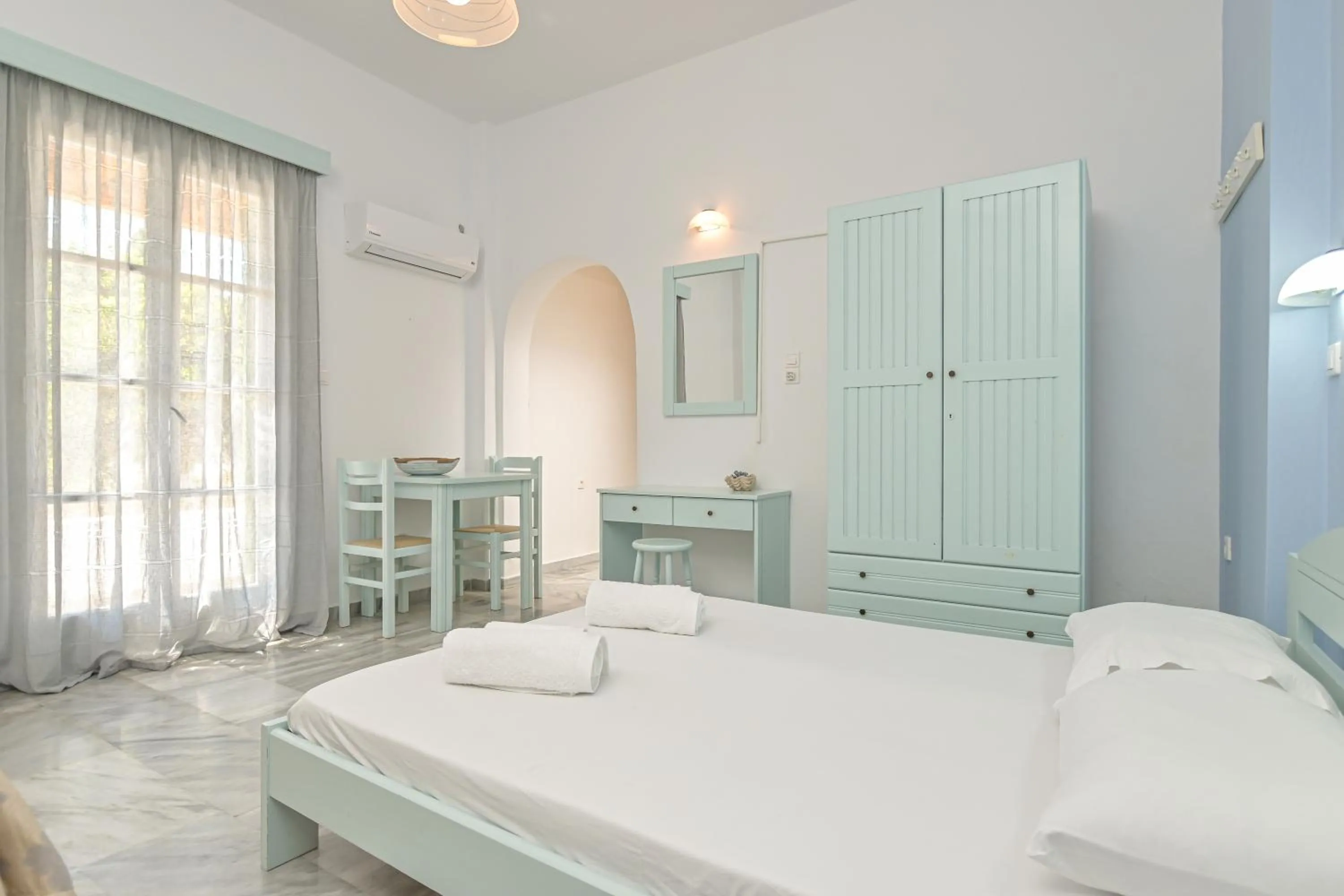 Bed in Naxian Garden of Senses