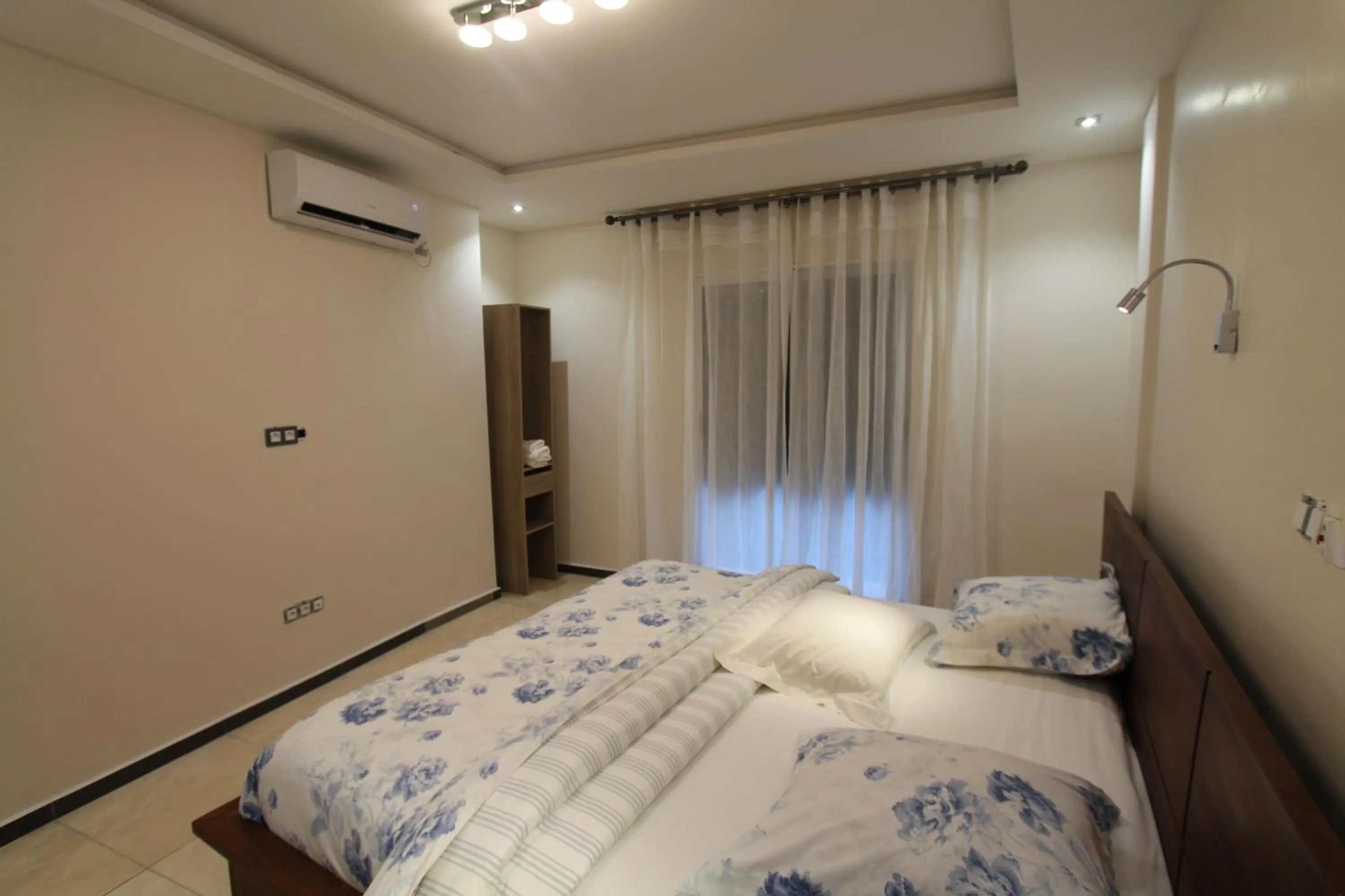 Bed in Residence MASSOU