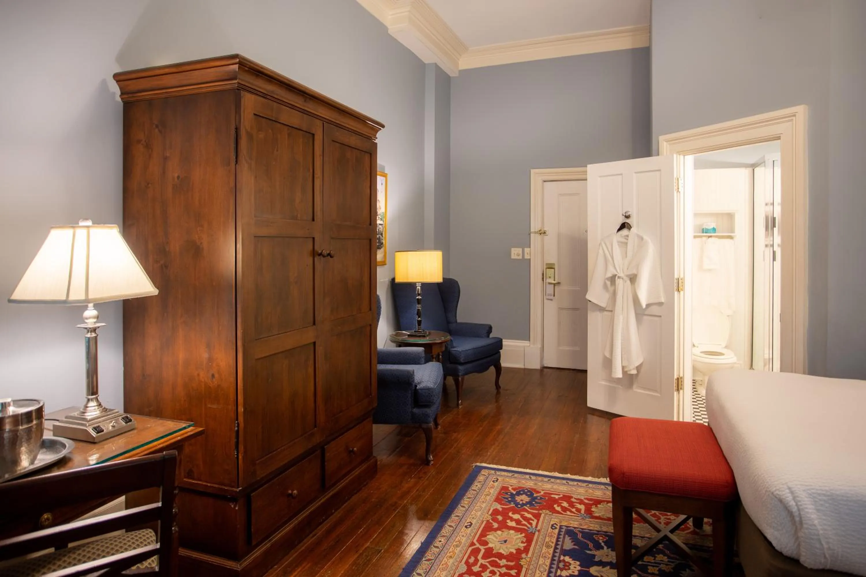 Bedroom, Bed in The Marshall House, Historic Inns of Savannah Collection