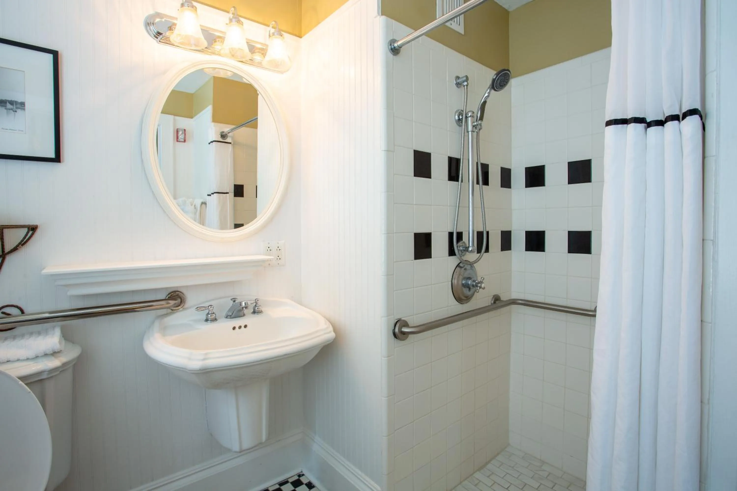 Shower in The Marshall House, Historic Inns of Savannah Collection