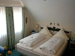 Photo of the whole room, Bed in Resengörg