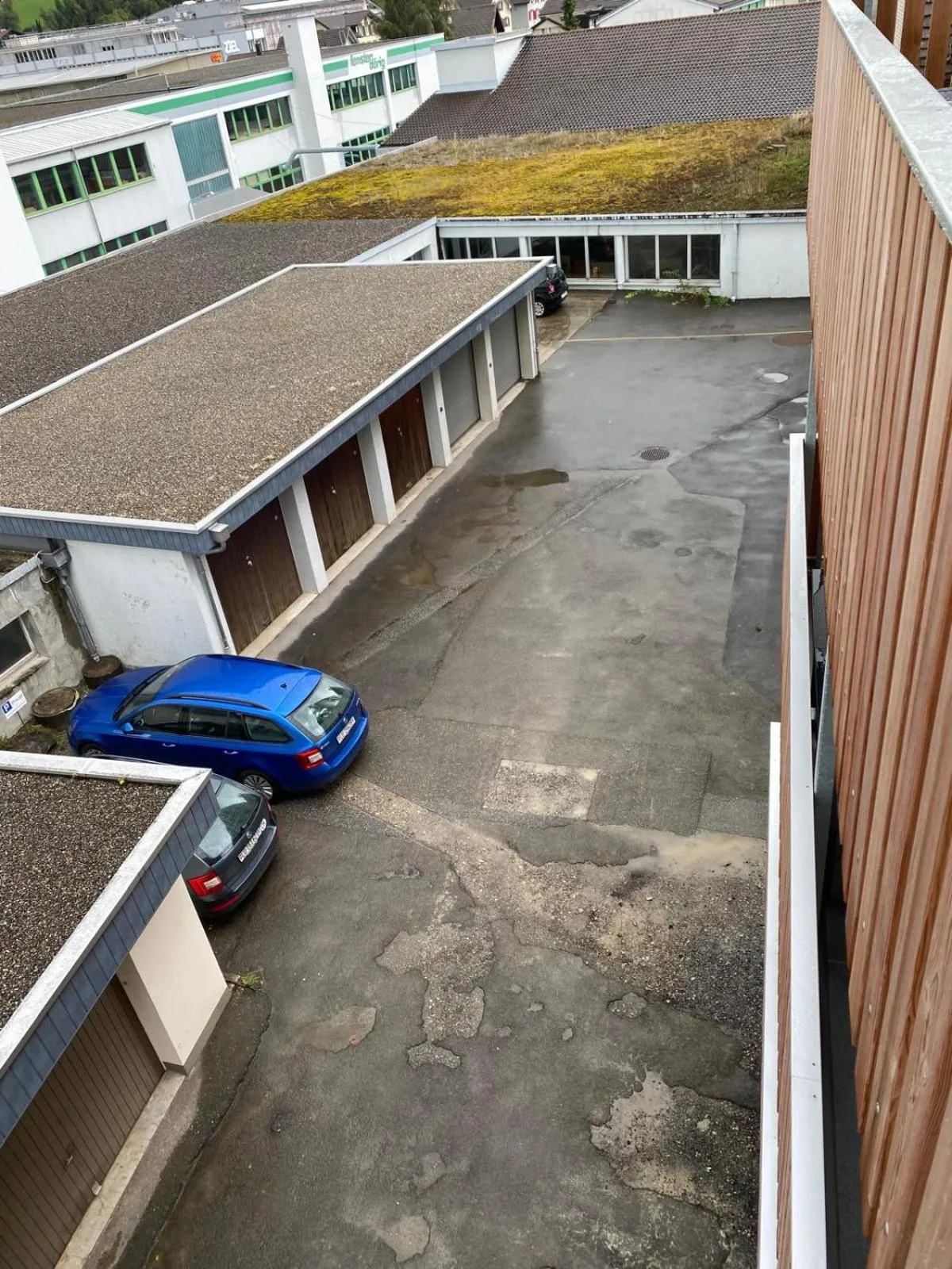 Inner courtyard view in Blattenheimat - im traditionellen Appenzeller Haus