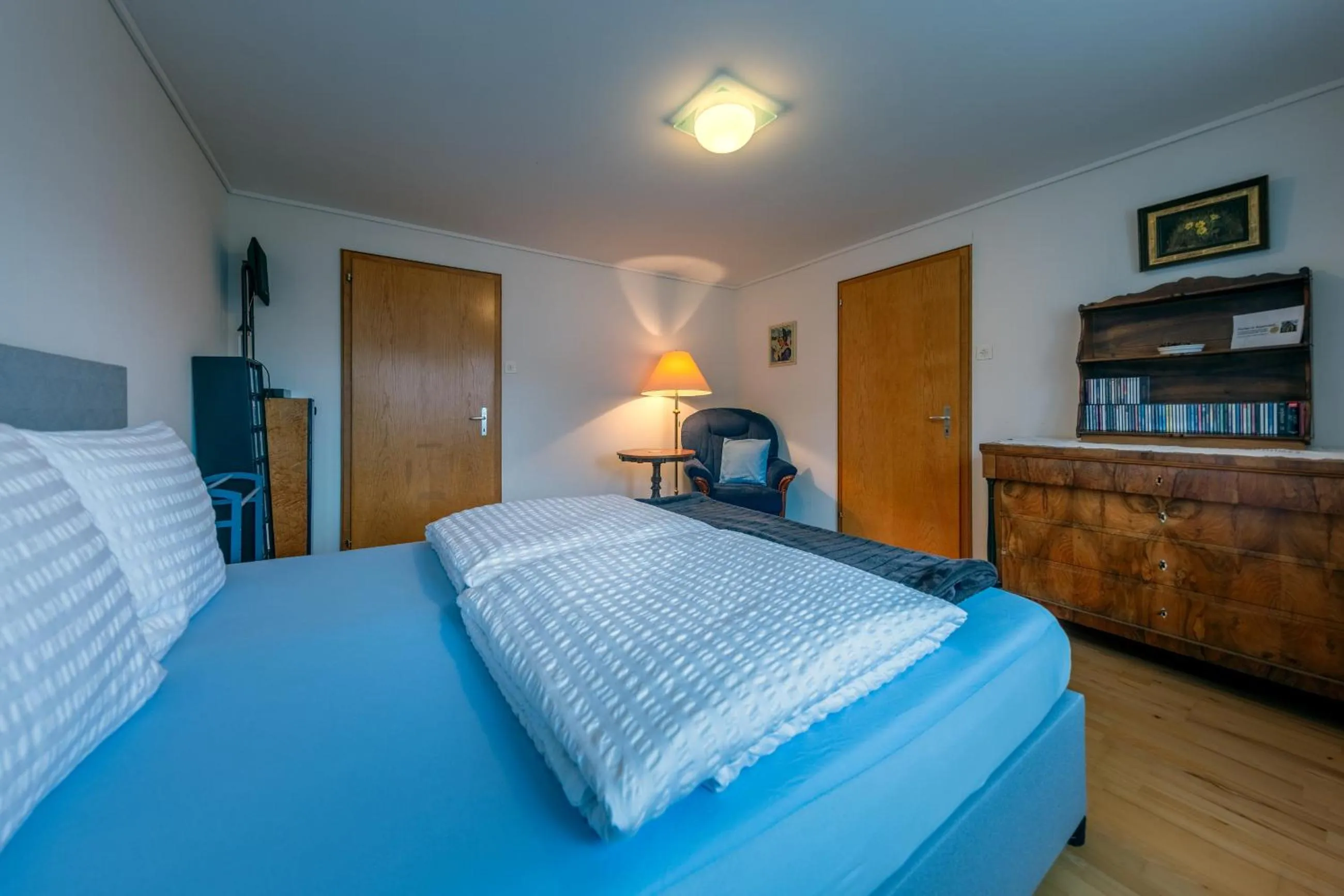 Bedroom, Bed in Blattenheimat - im traditionellen Appenzeller Haus
